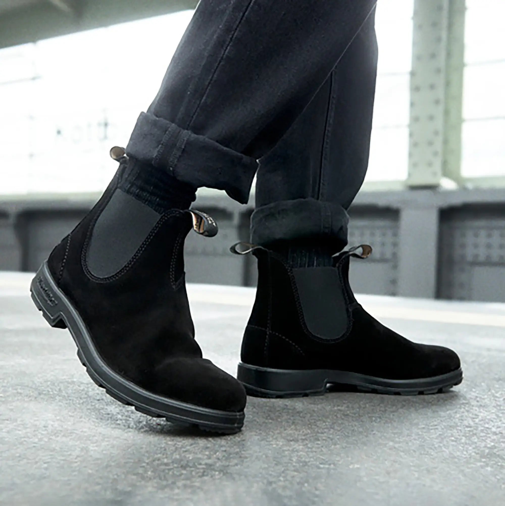 Unisex 2405 Suede Series 500 Bootie - Black