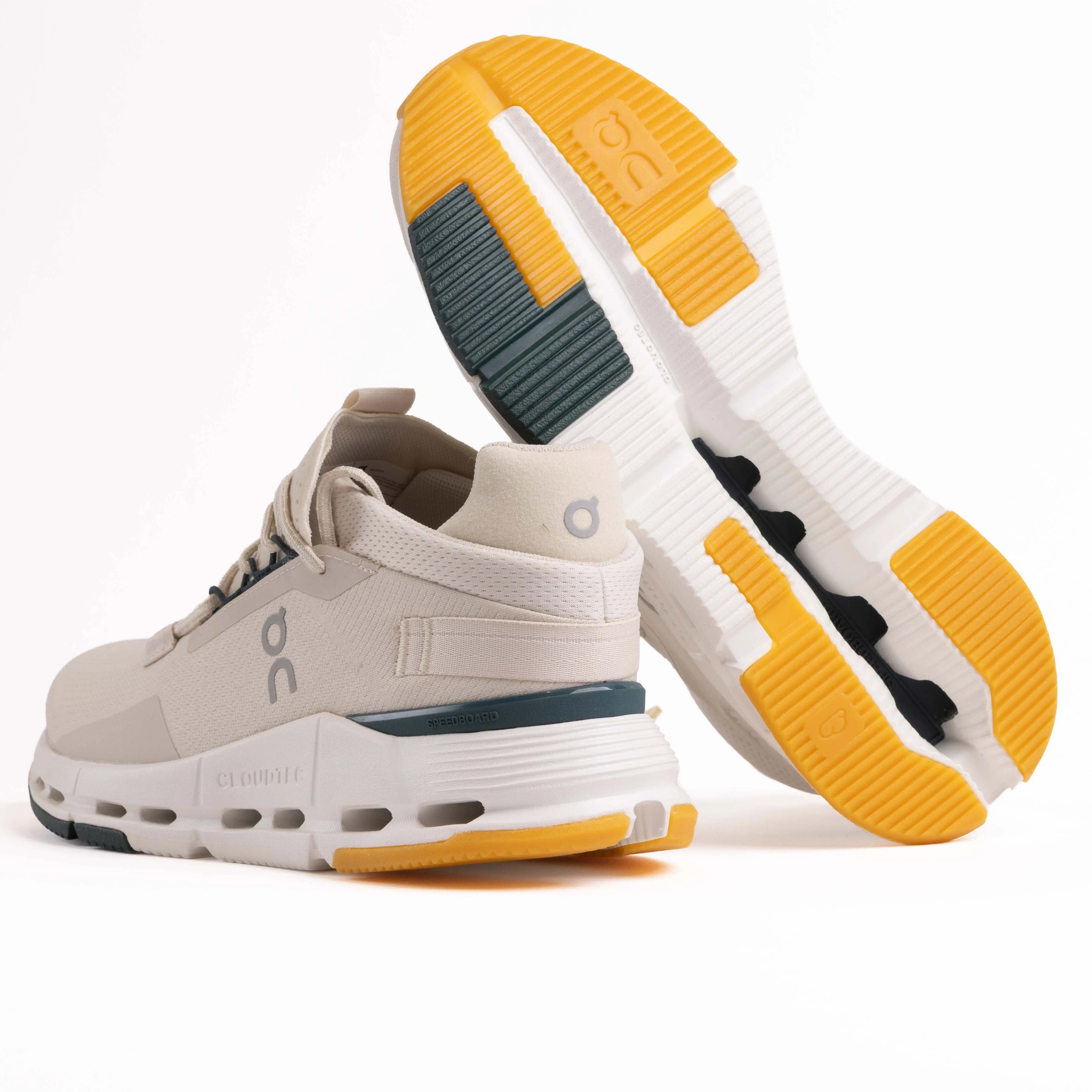 Women's Cloudnova  2 - Green/Ivory