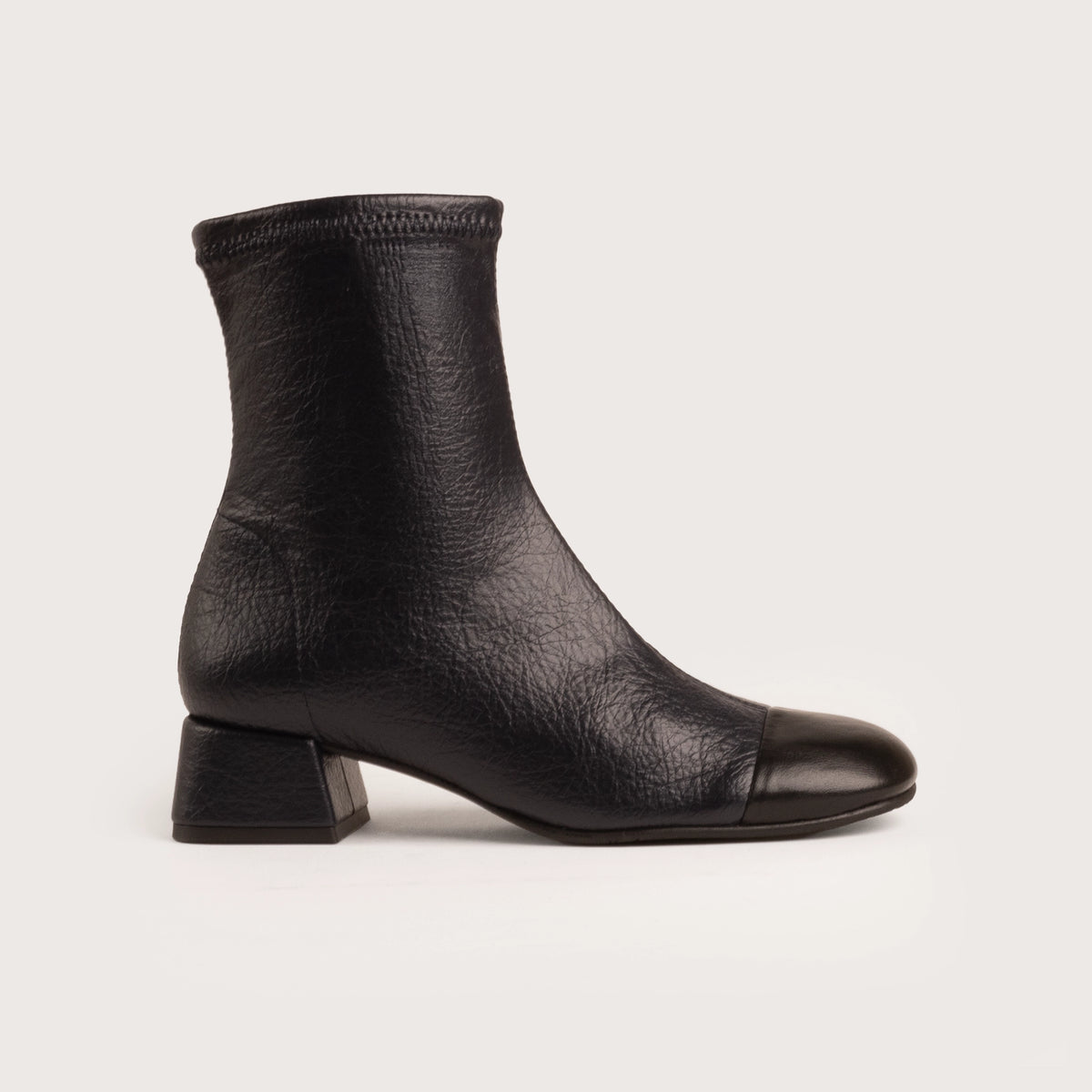 Applegate-Navy/Black