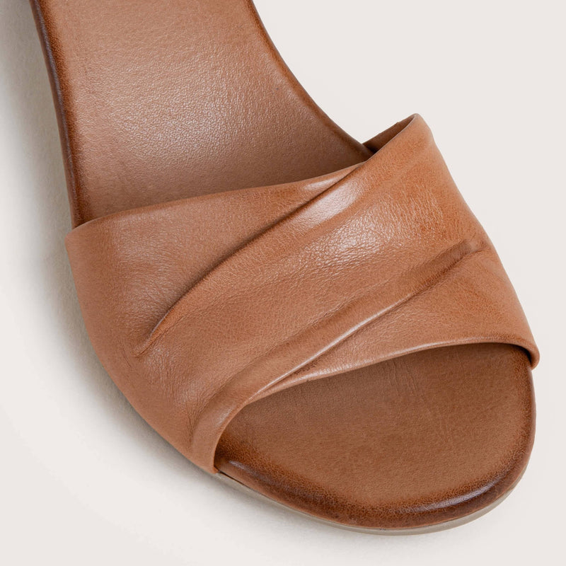 Astoria - Tan - DNA Footwear
