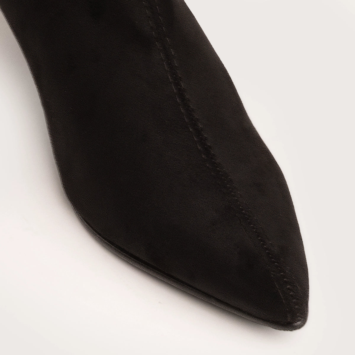 Barry - Black Suede Elastic