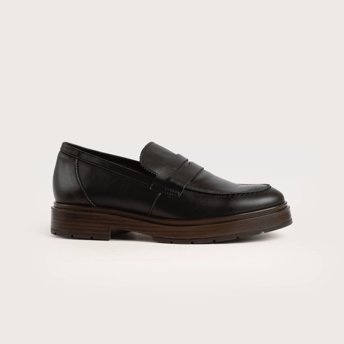 Bevy - Black Leather