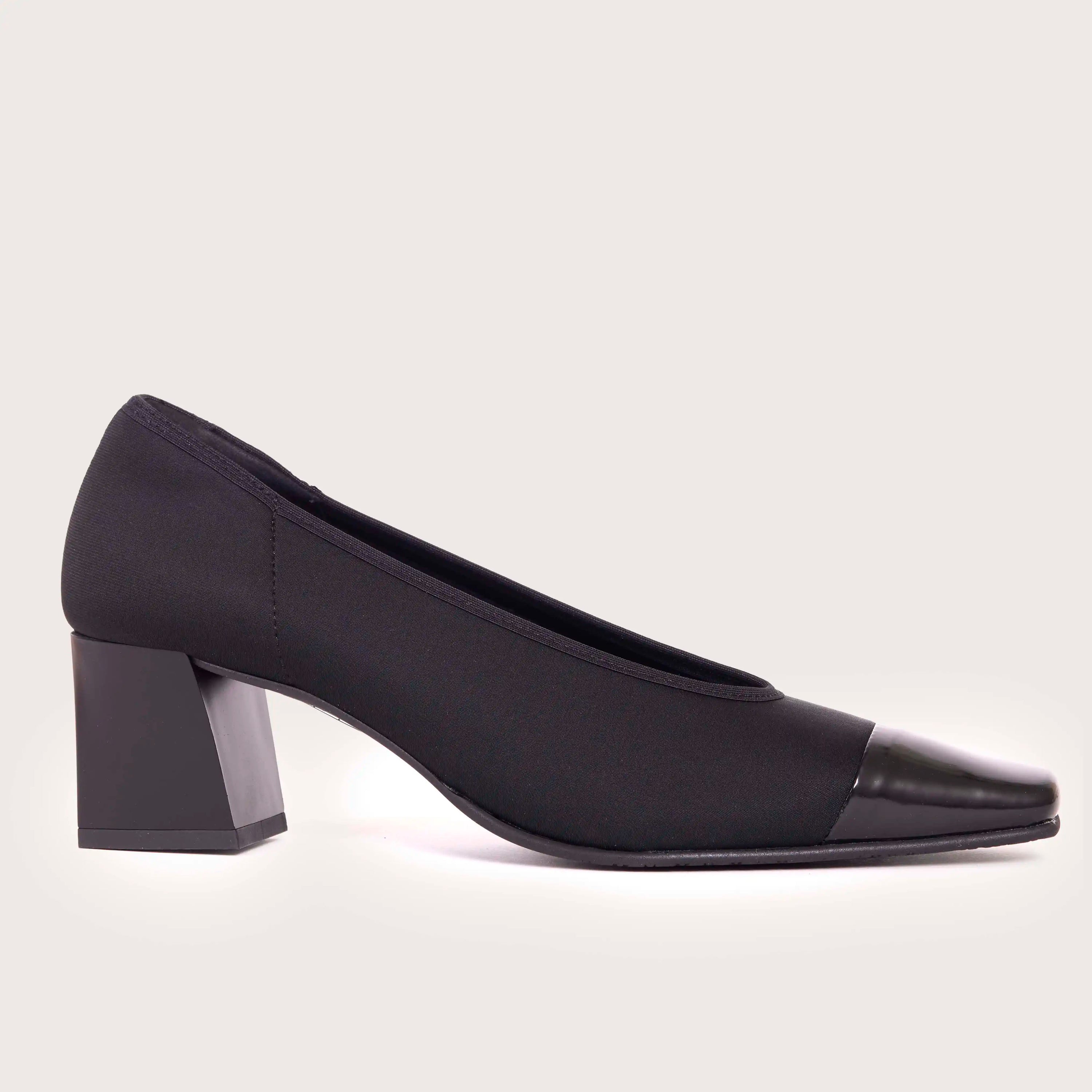 Barrett- Black/Black