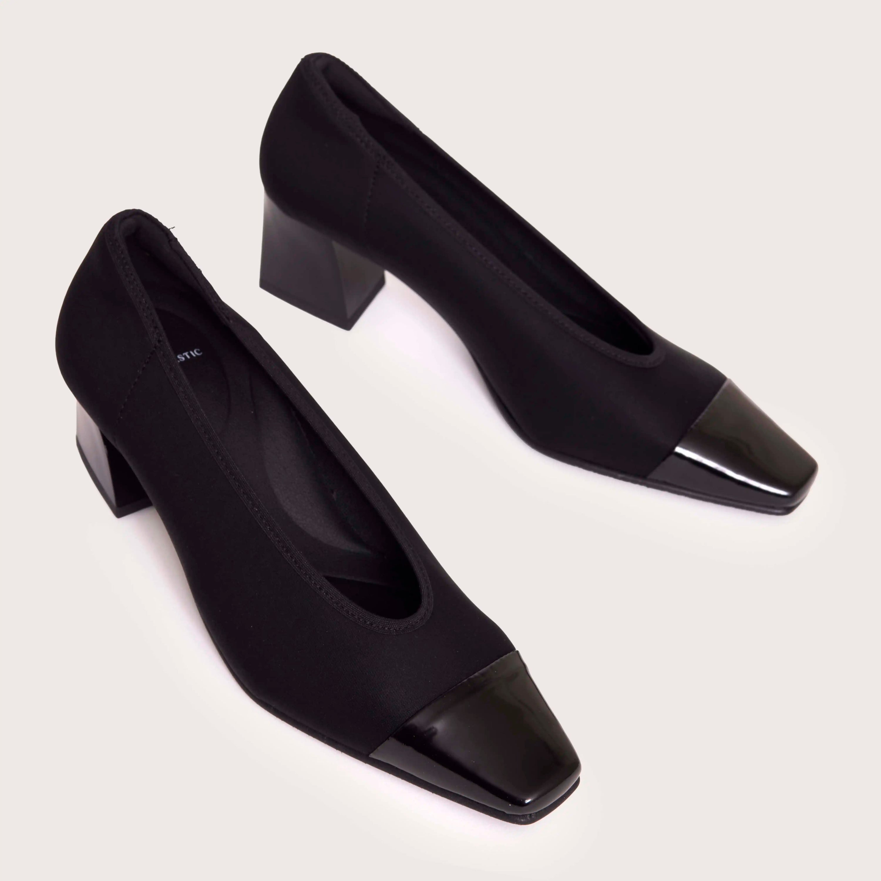 Barrett- Black/Black