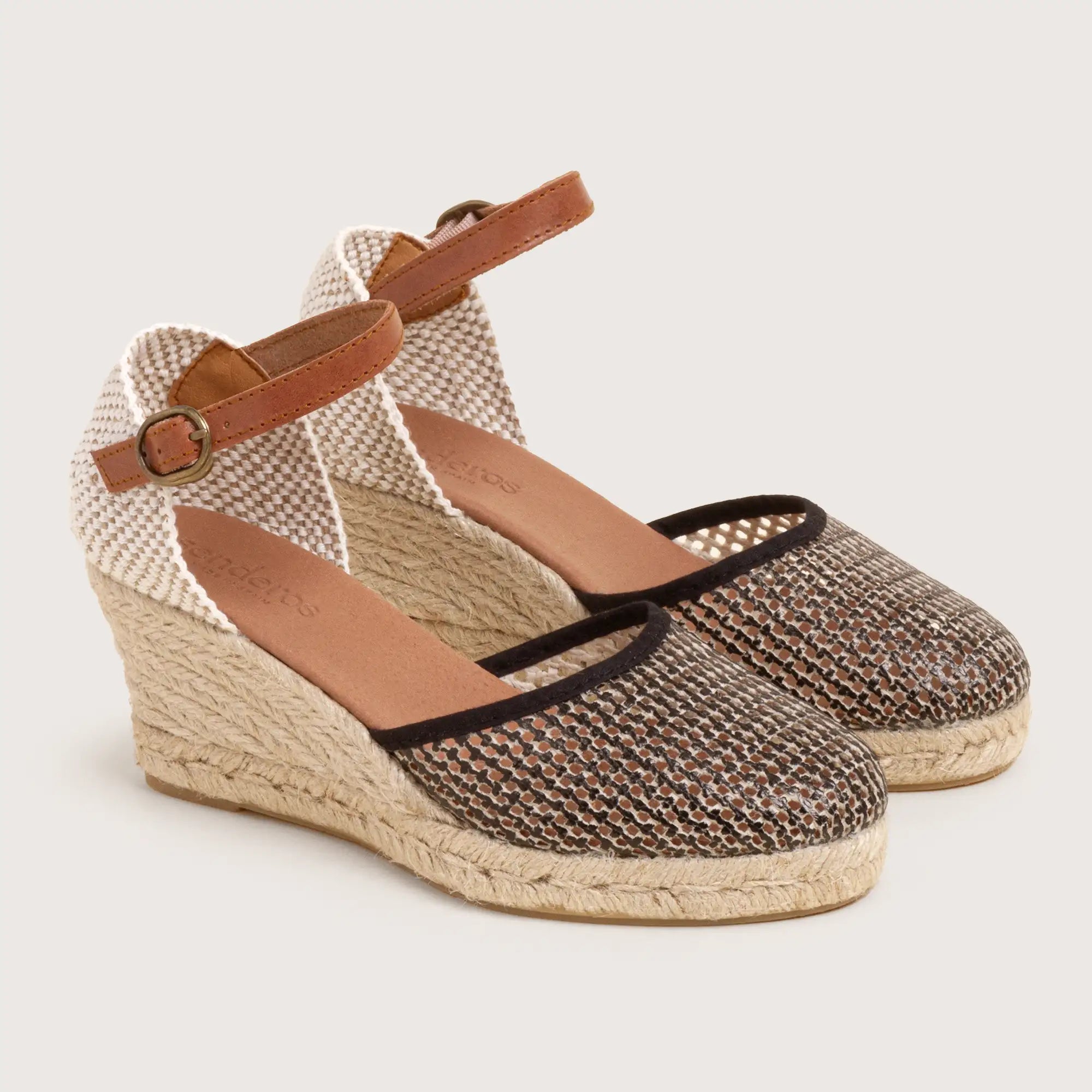 Catalina - Black Mesh