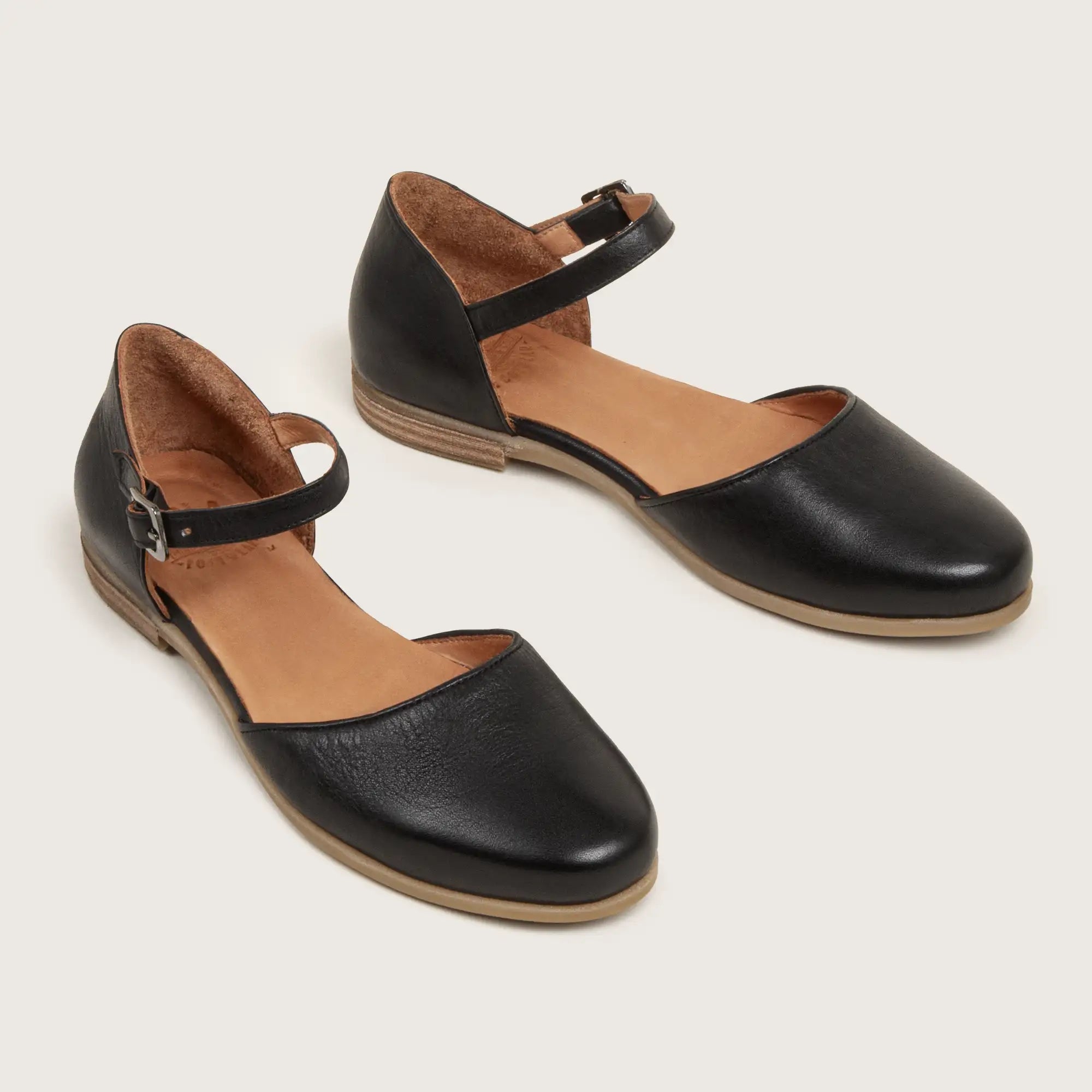Coles - Black