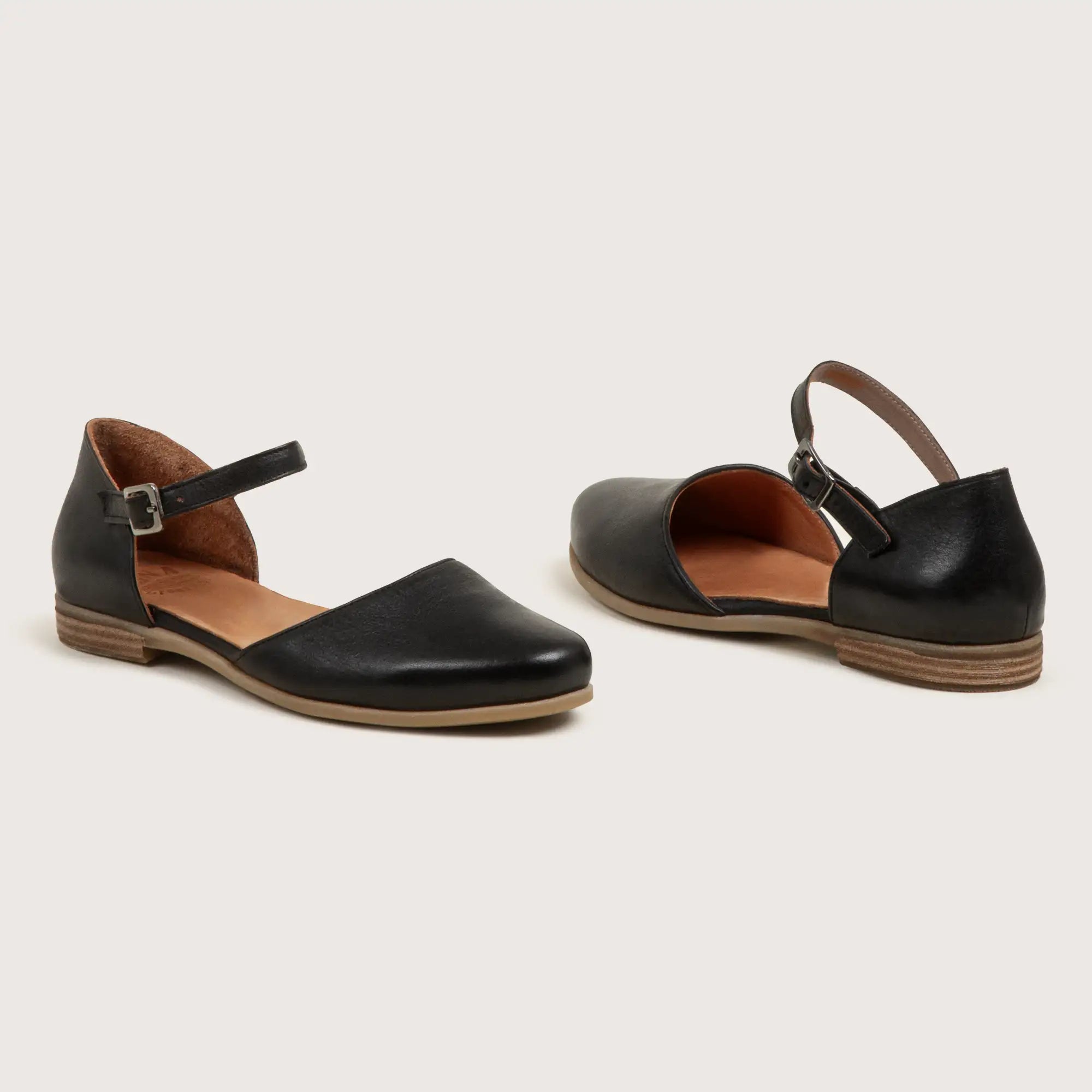 Coles - Black