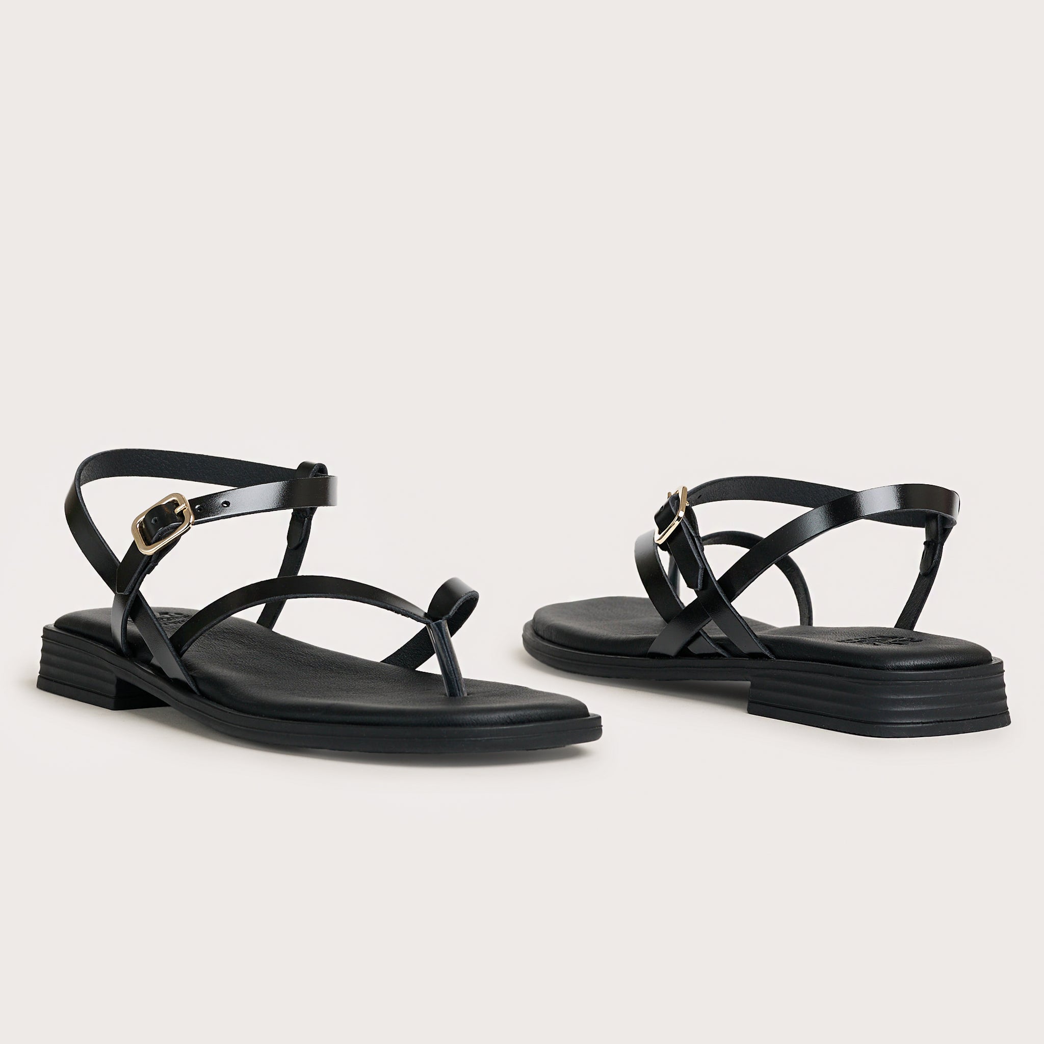 Rivercrest - Black