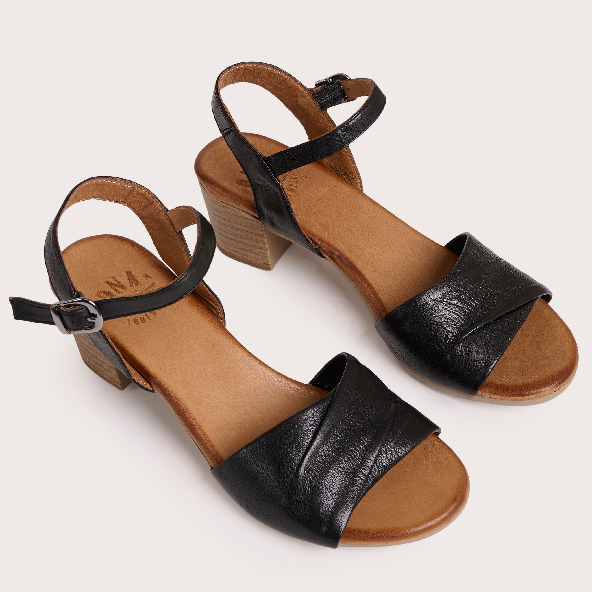 Astoria - Black - DNA Footwear