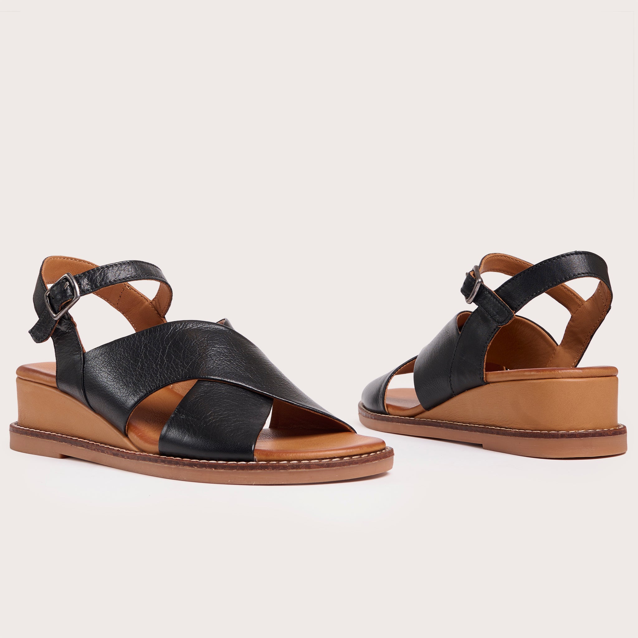 Canda - Black