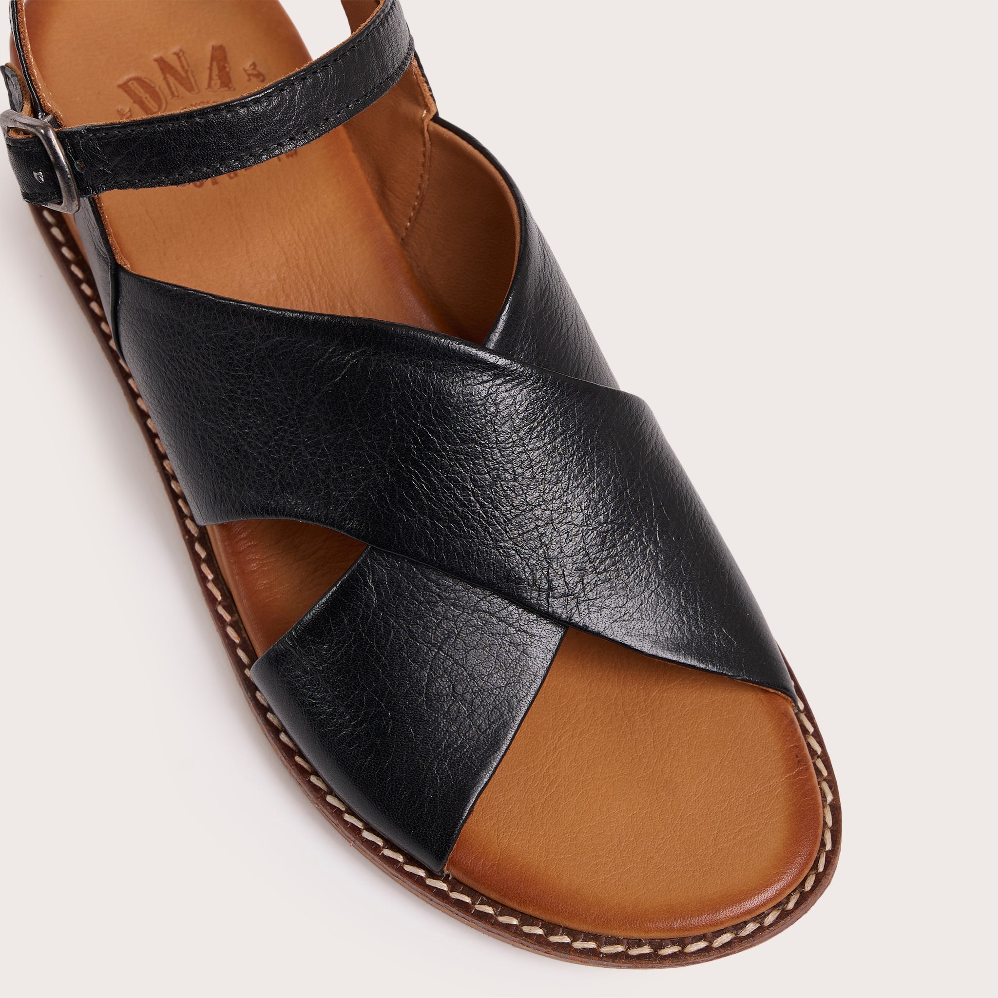 Canda - Black
