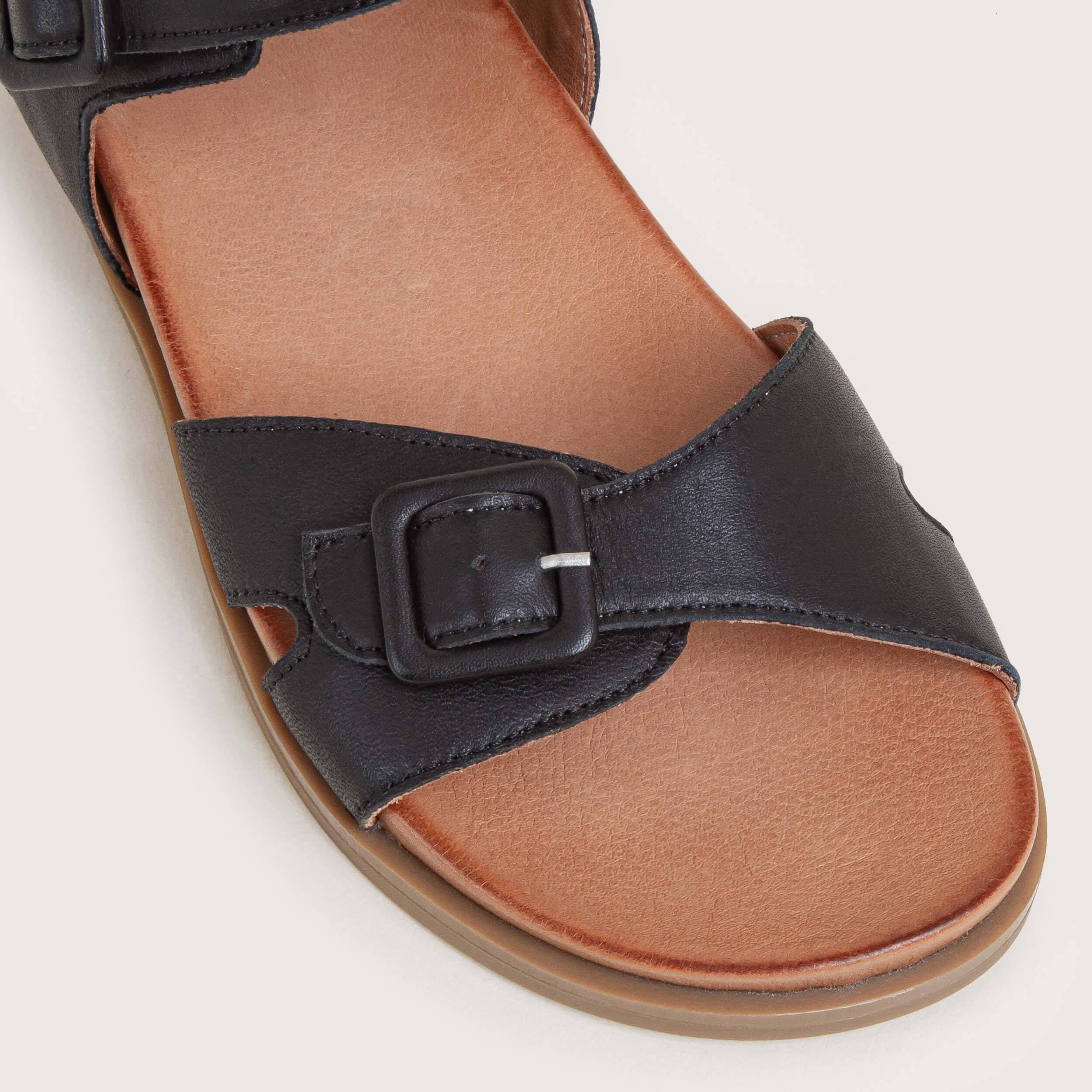 Essex - Black - DNA Footwear