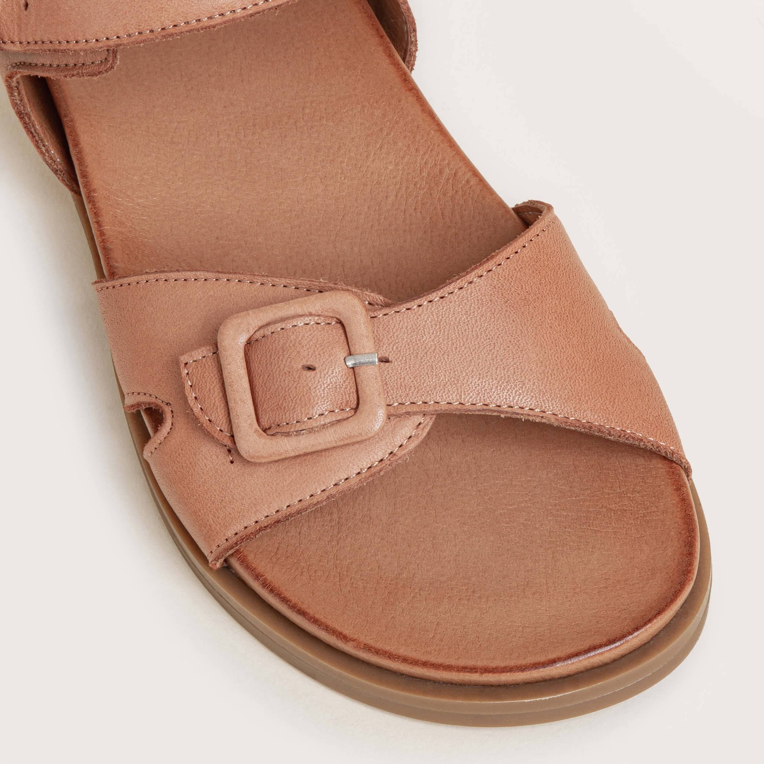 Essex - Tan - DNA Footwear