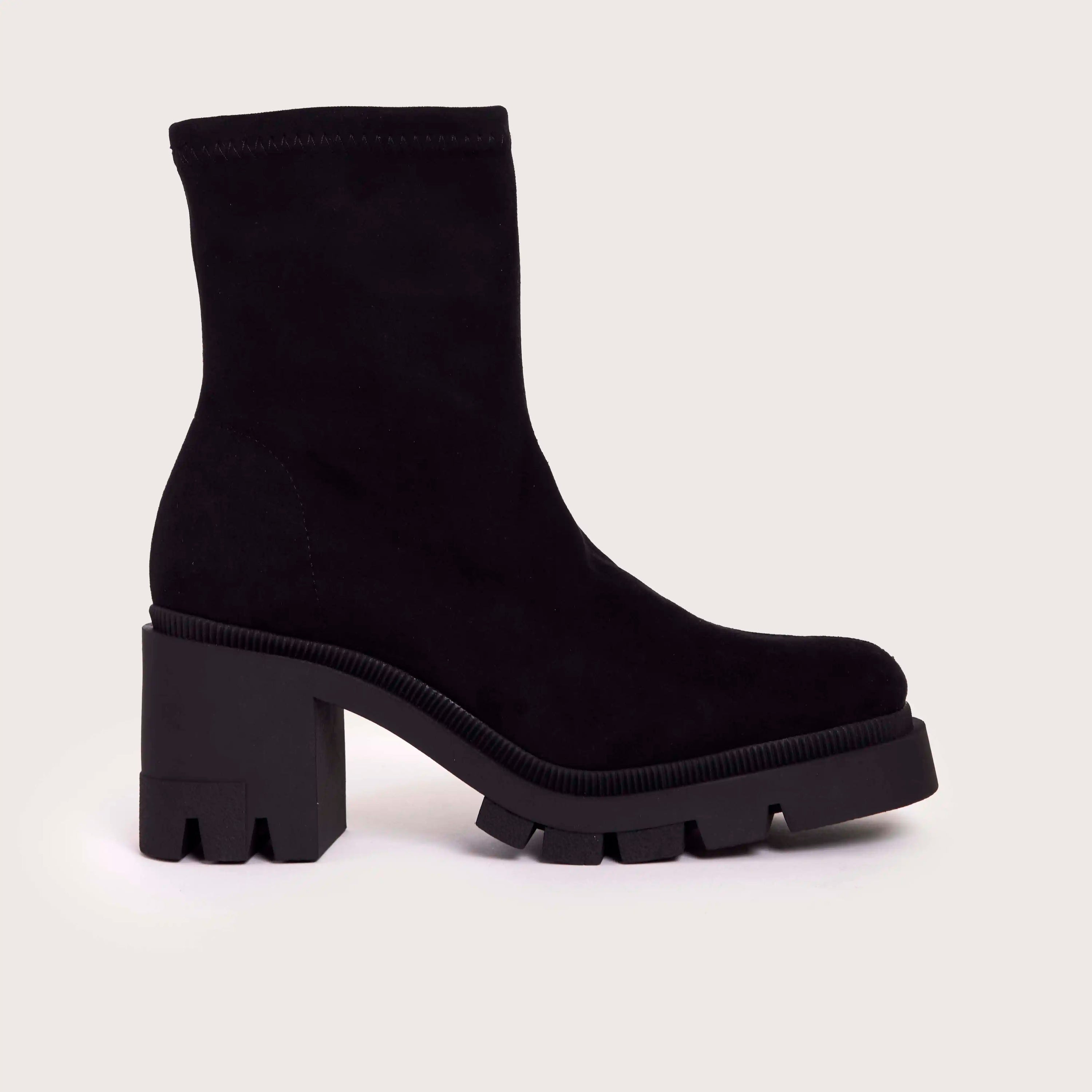 Flint - Black Suede