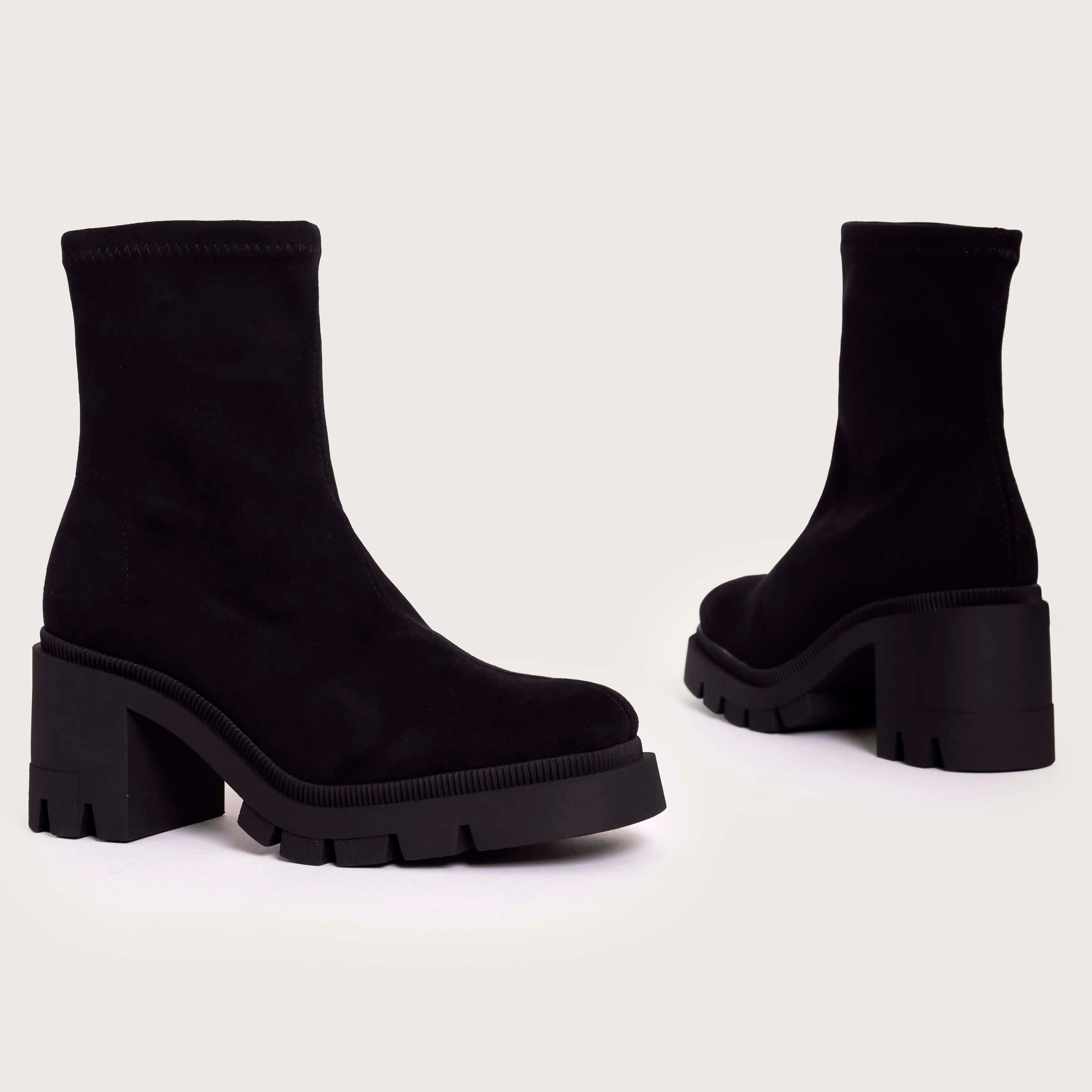 Flint - Black Suede