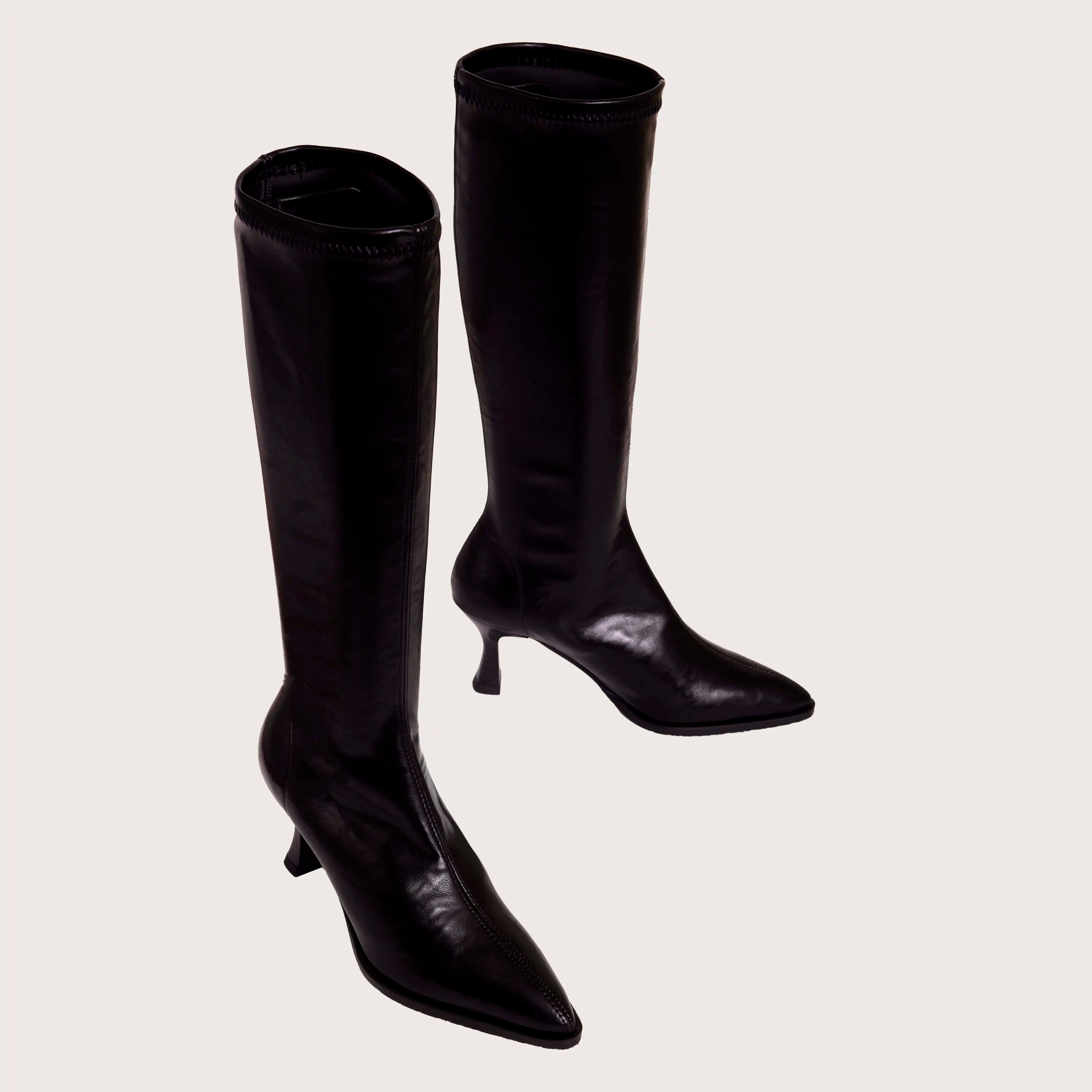 Glover - Black Leather