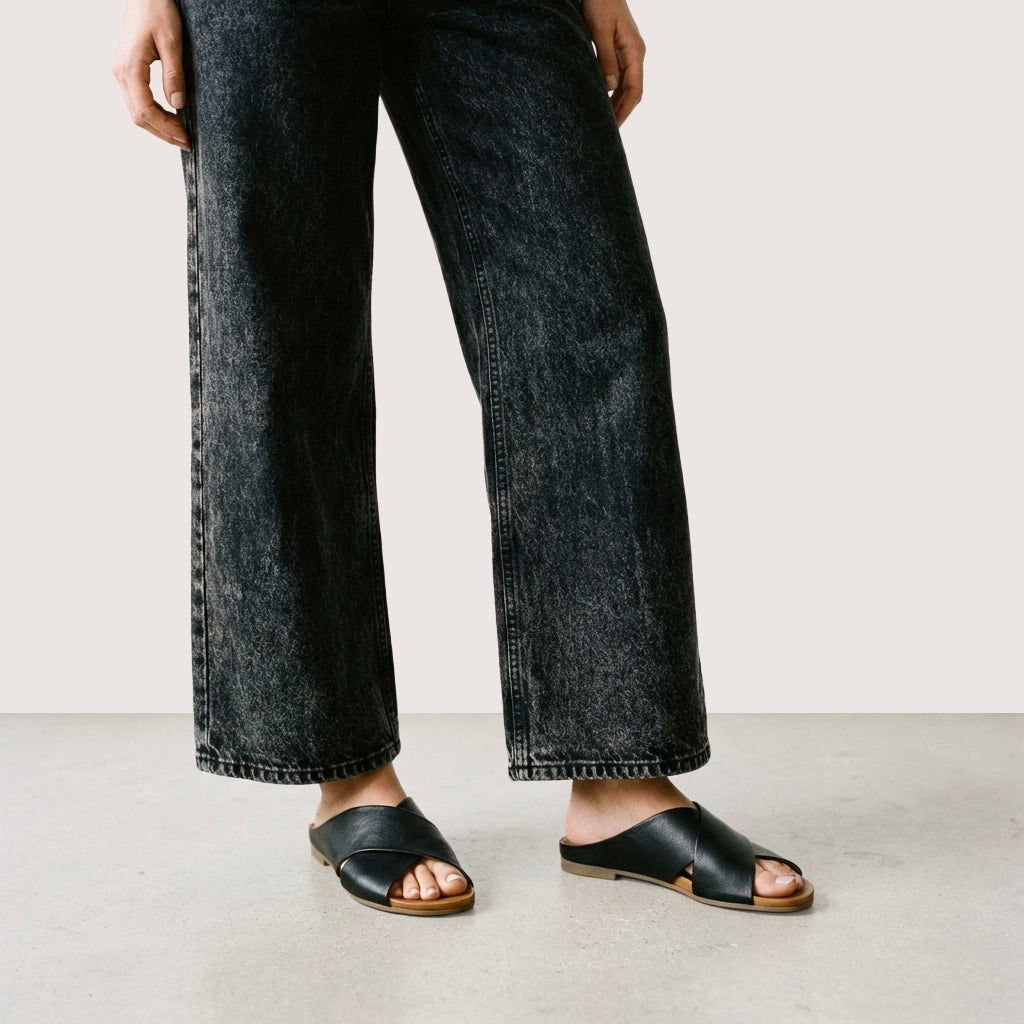 Hampton - Black