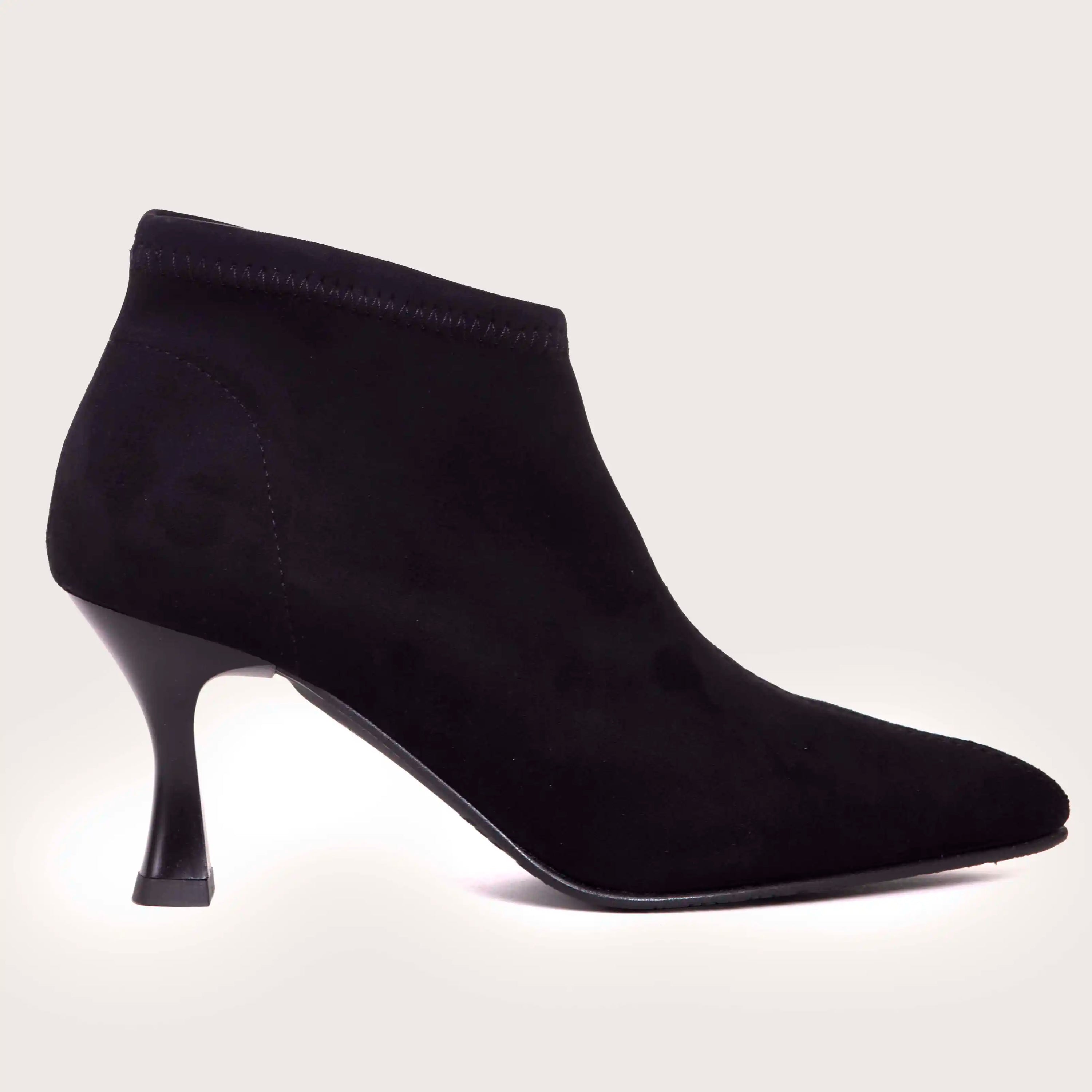 Henwood - Black Suede