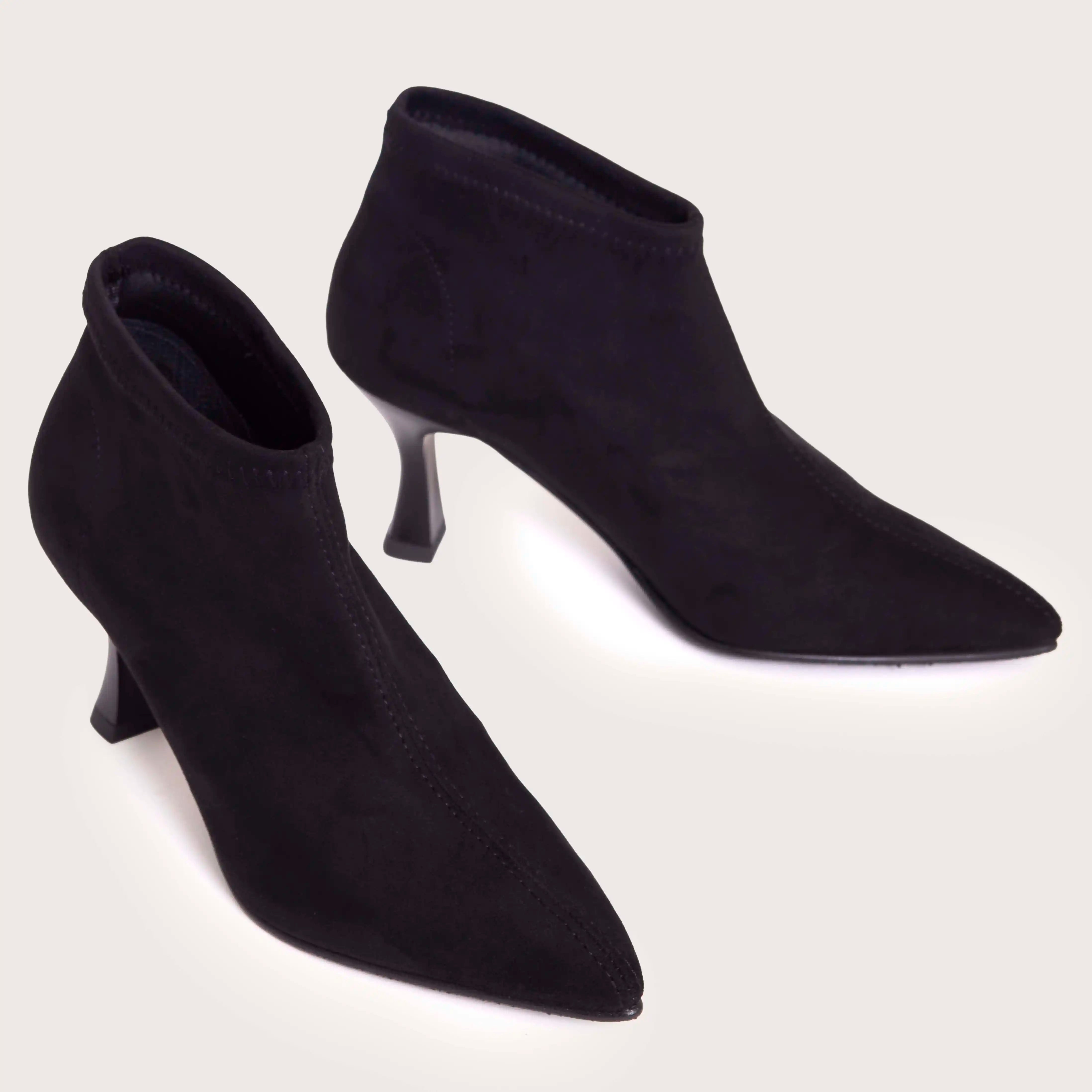 Henwood - Black Suede