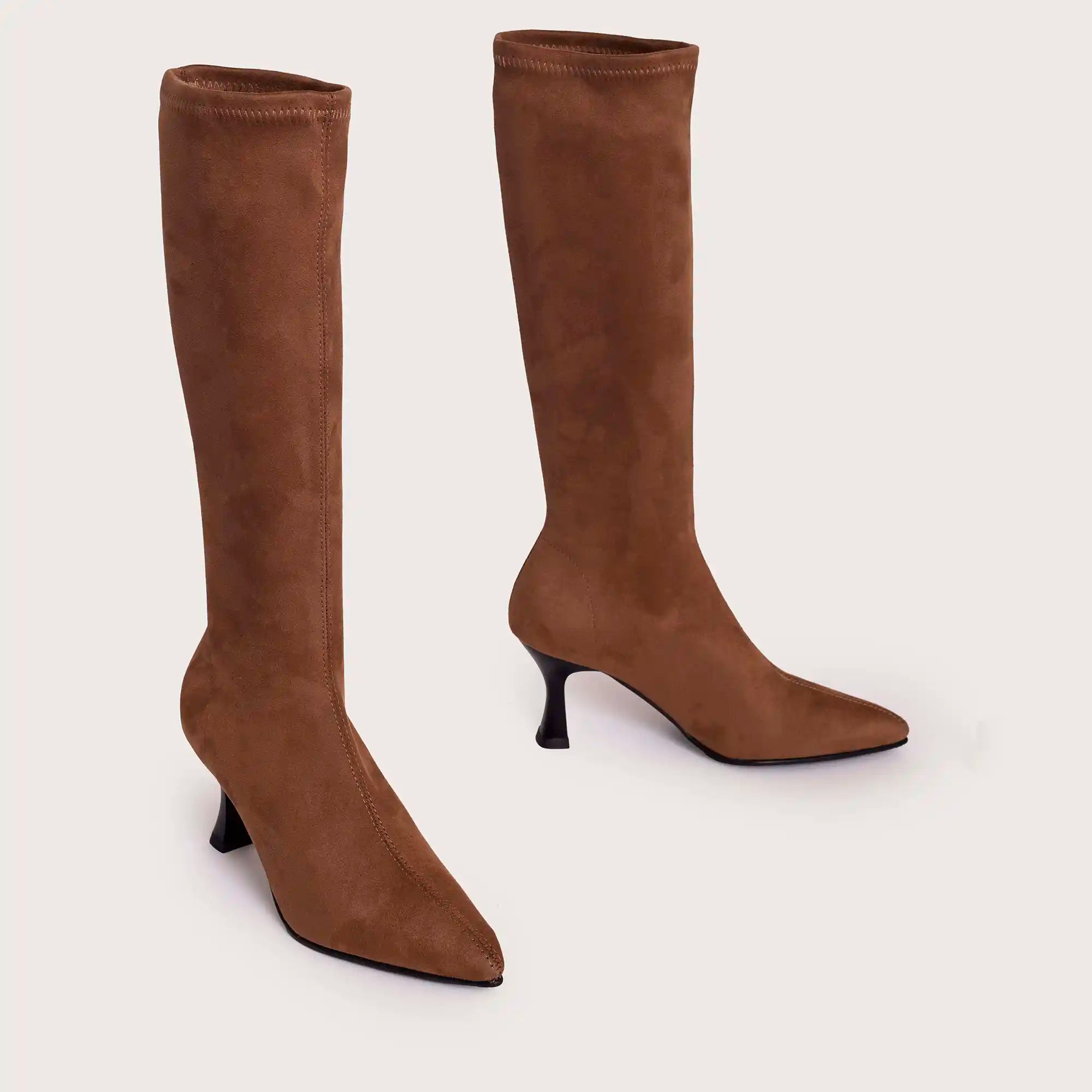Hobart - Nut Suede