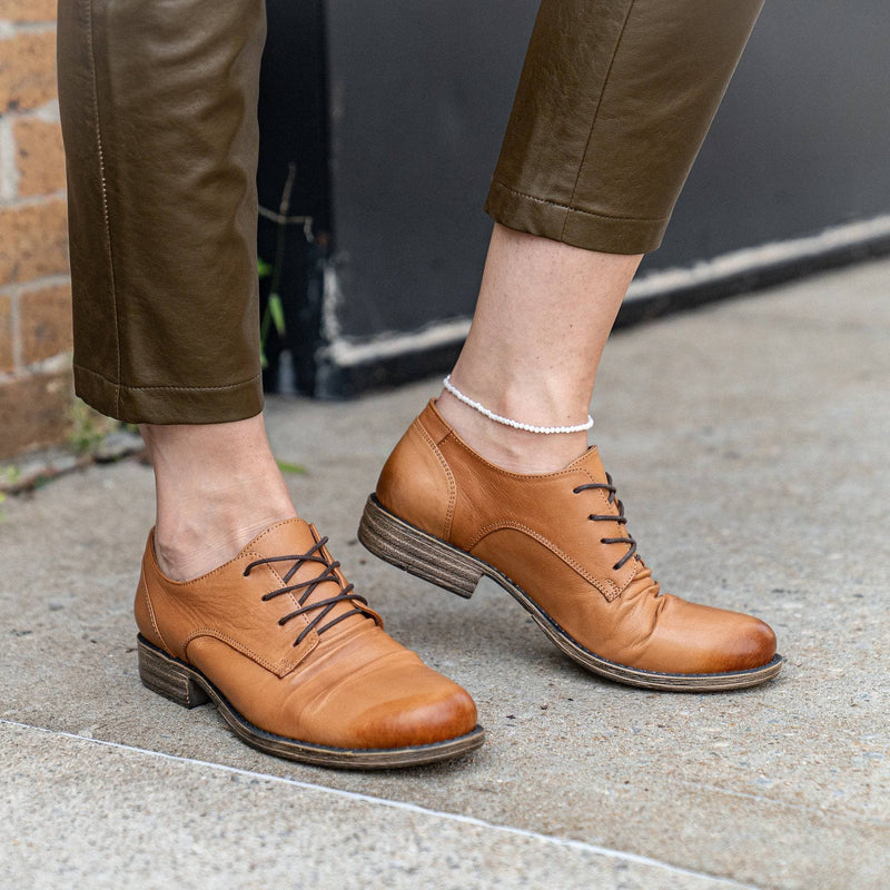 Kathleen - Tan - DNA Footwear