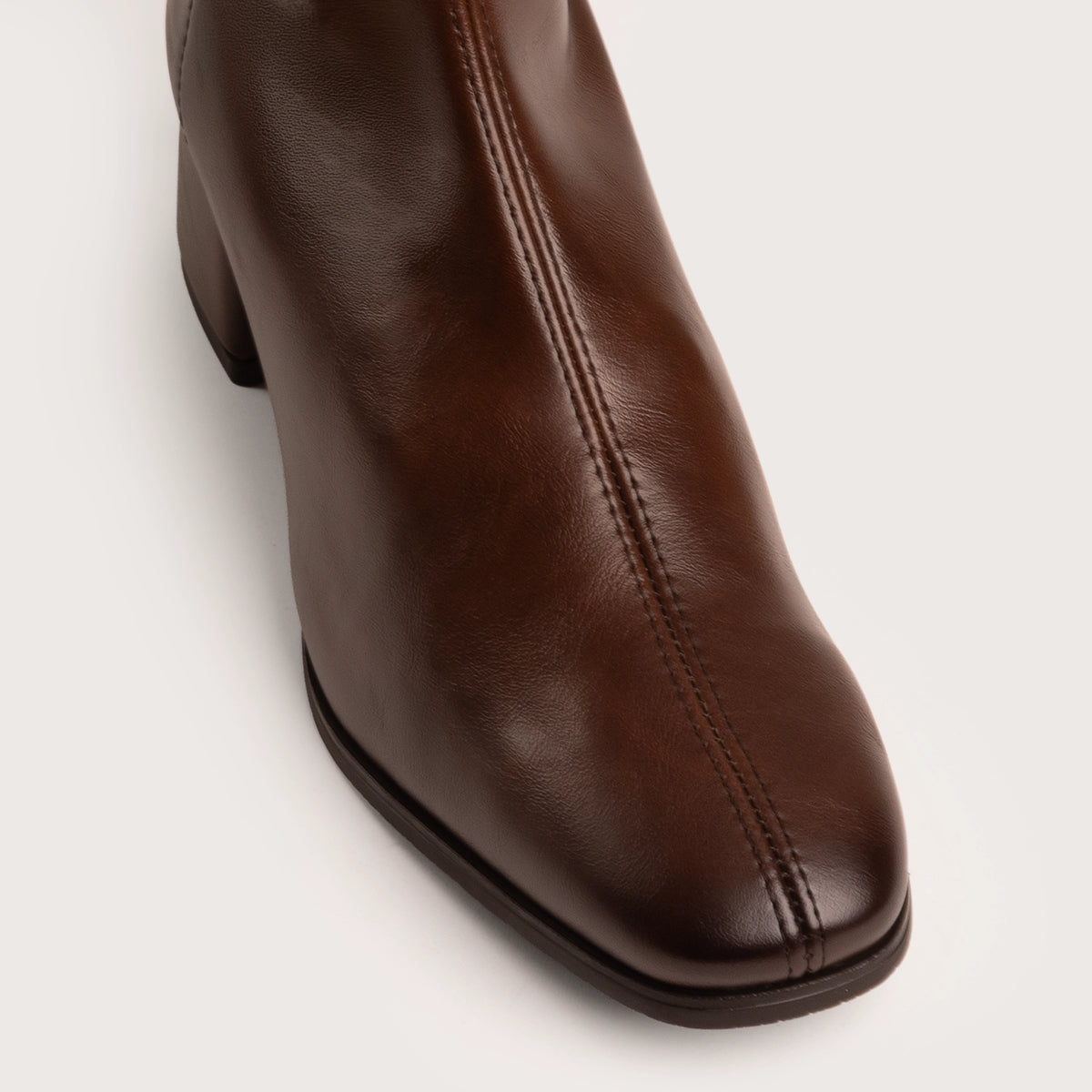 Lane - Brown leather Stretch