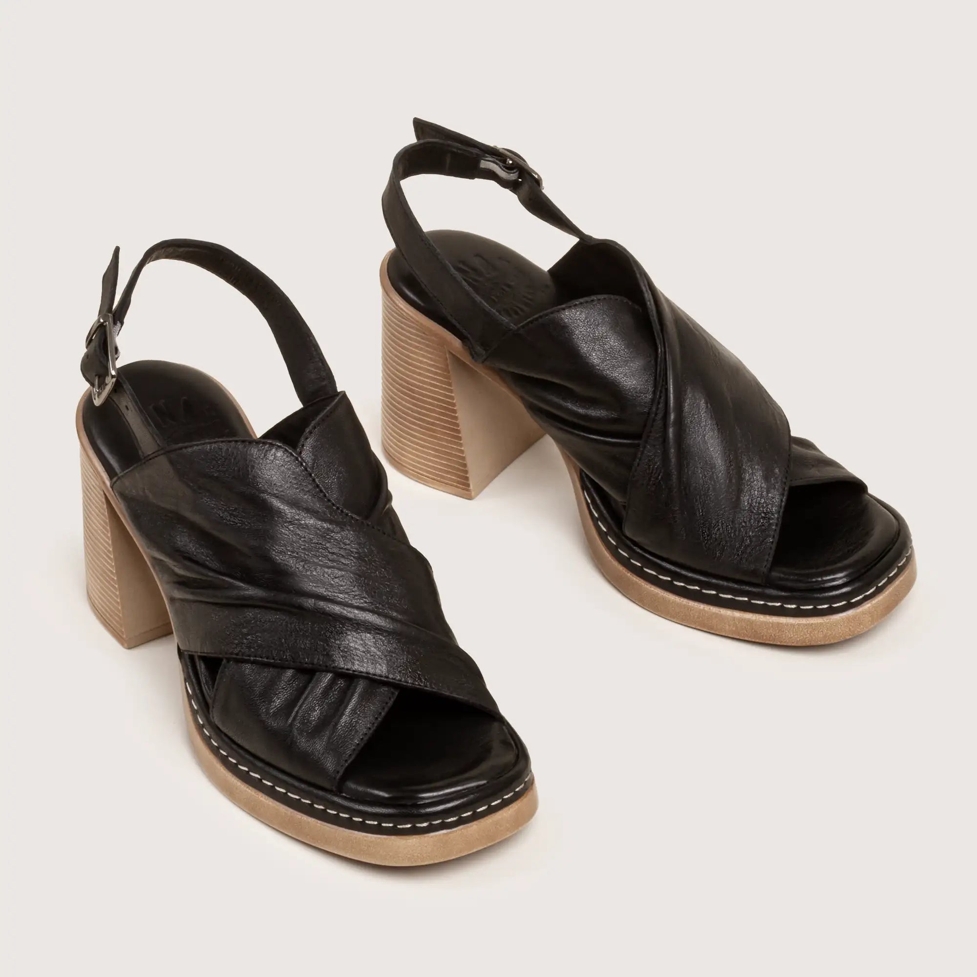 Lasalle - Black