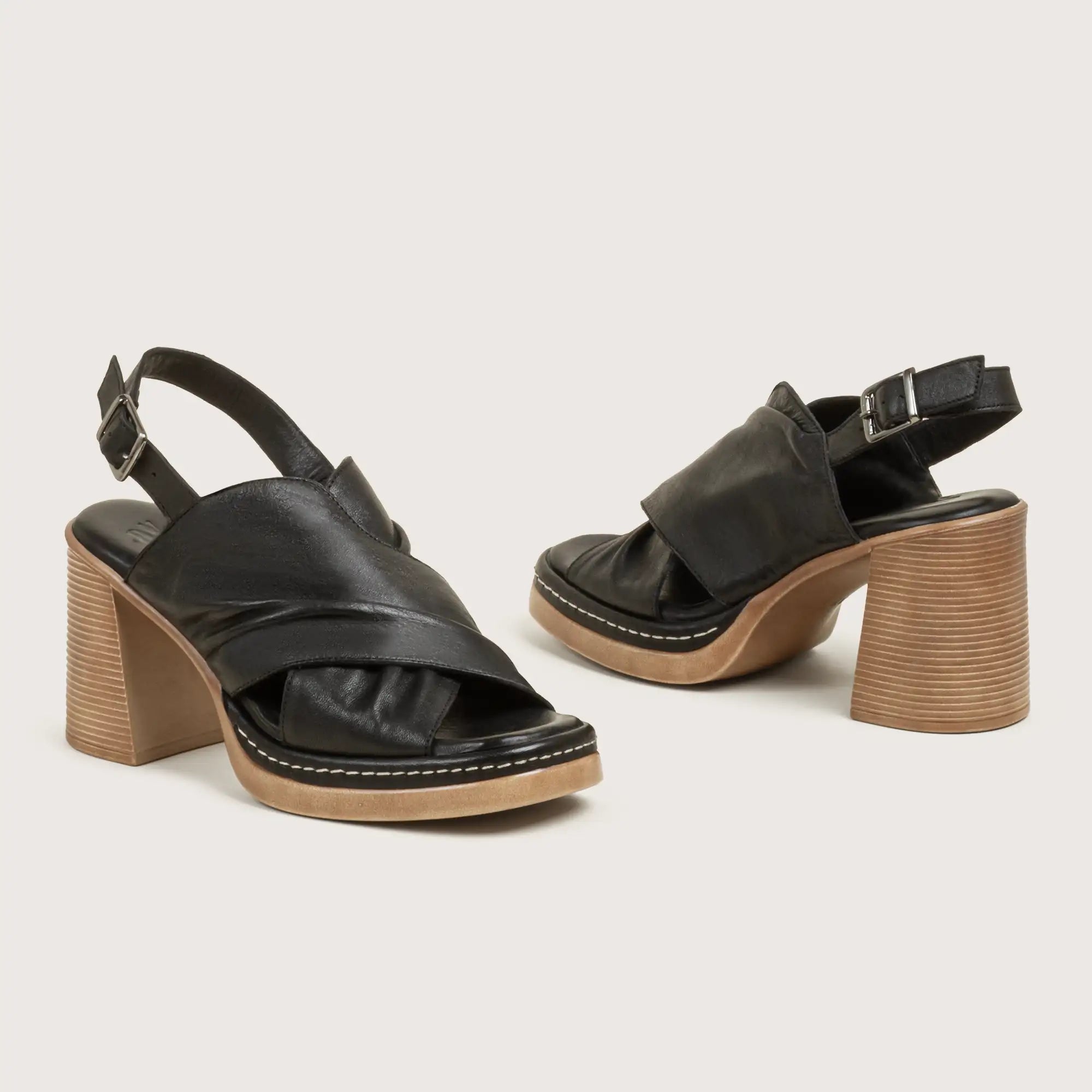 Lasalle - Black