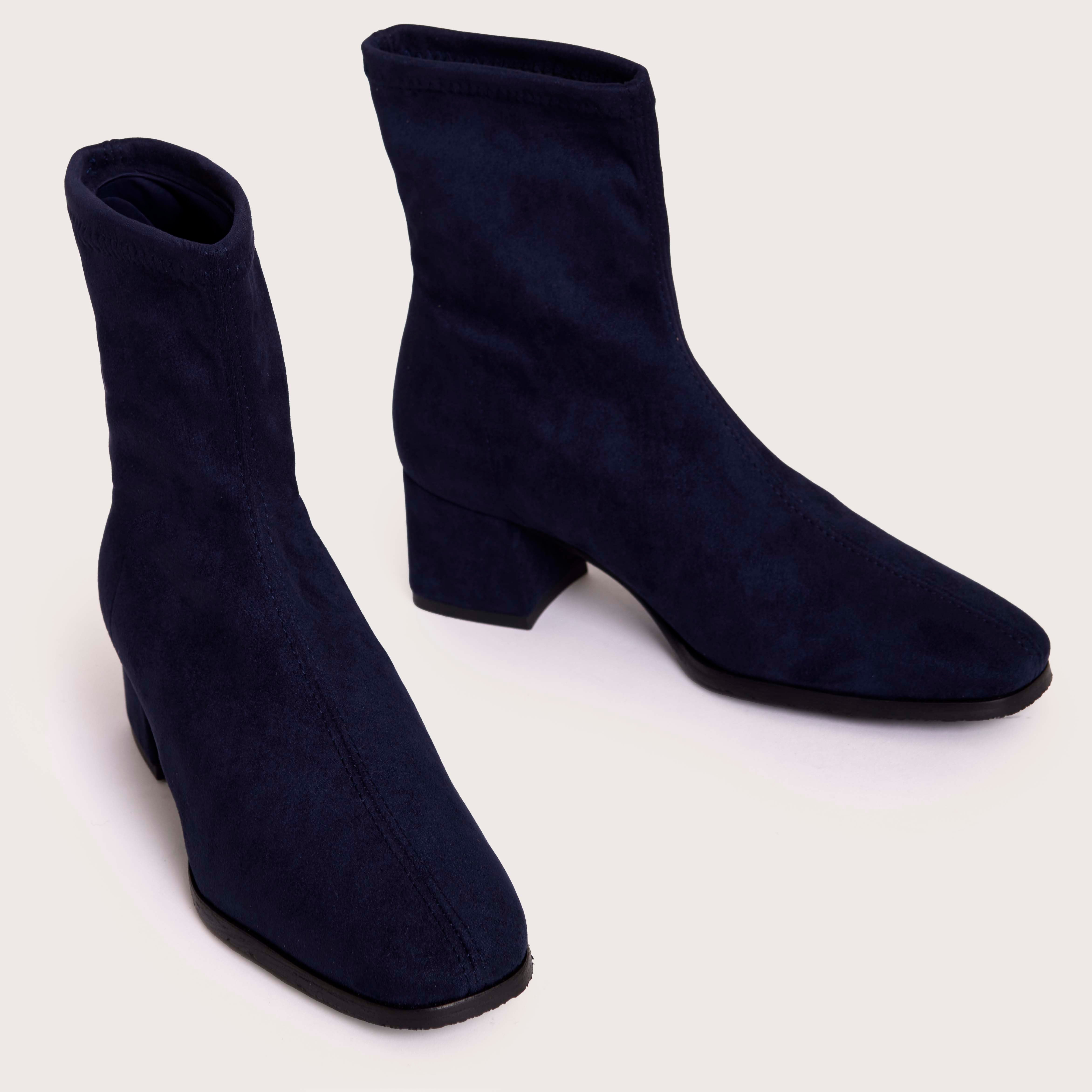 Marolla - Navy Suede