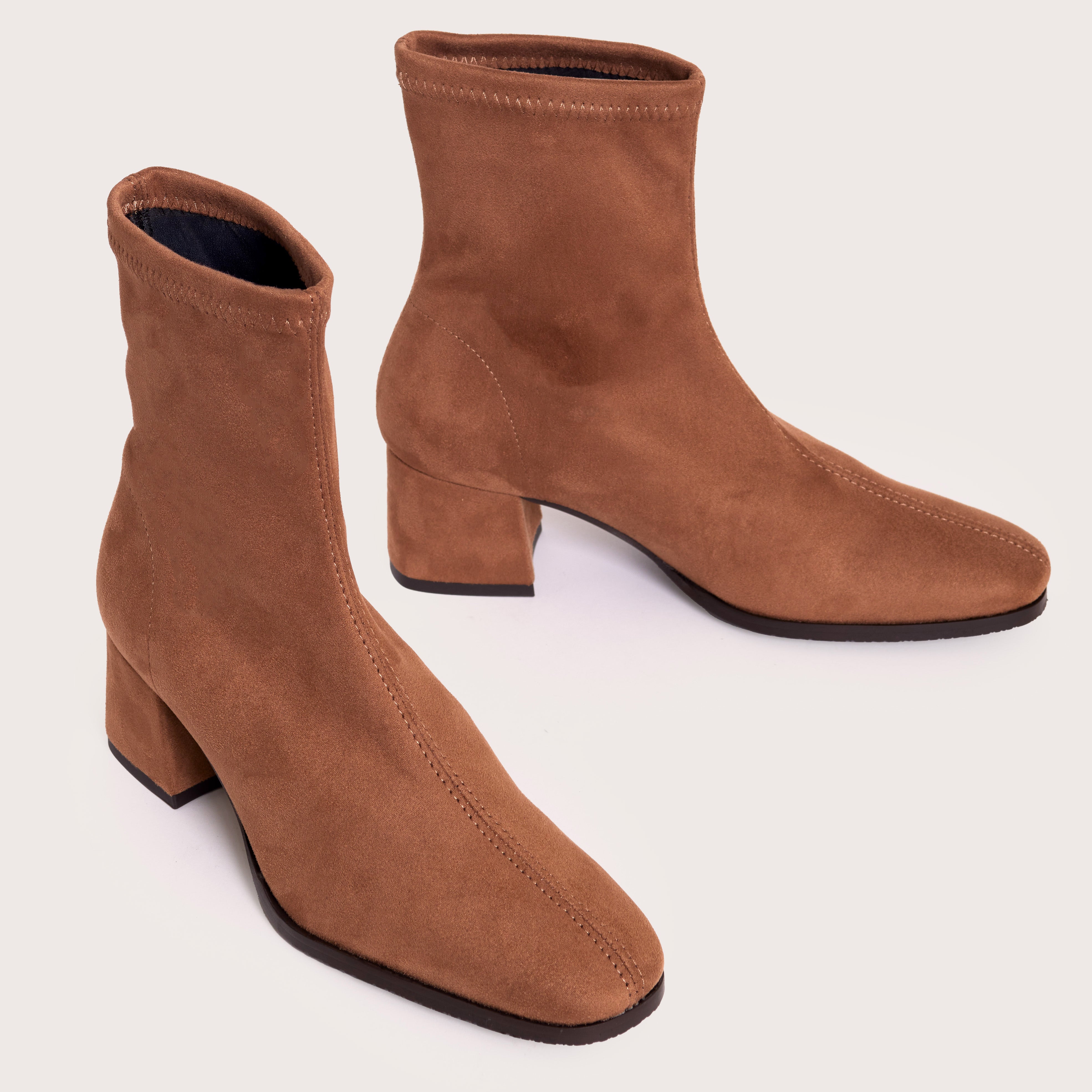 Marolla - Nut Suede