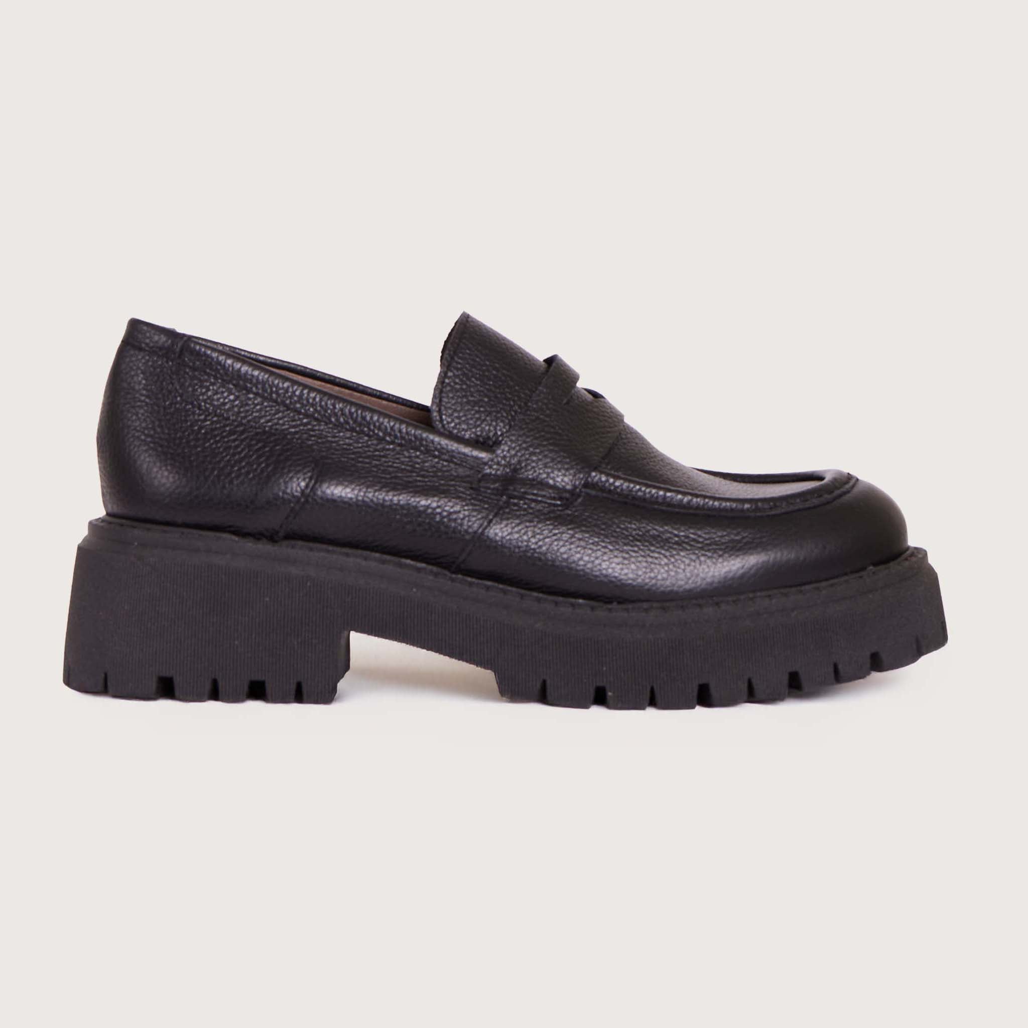 Monterey - Black