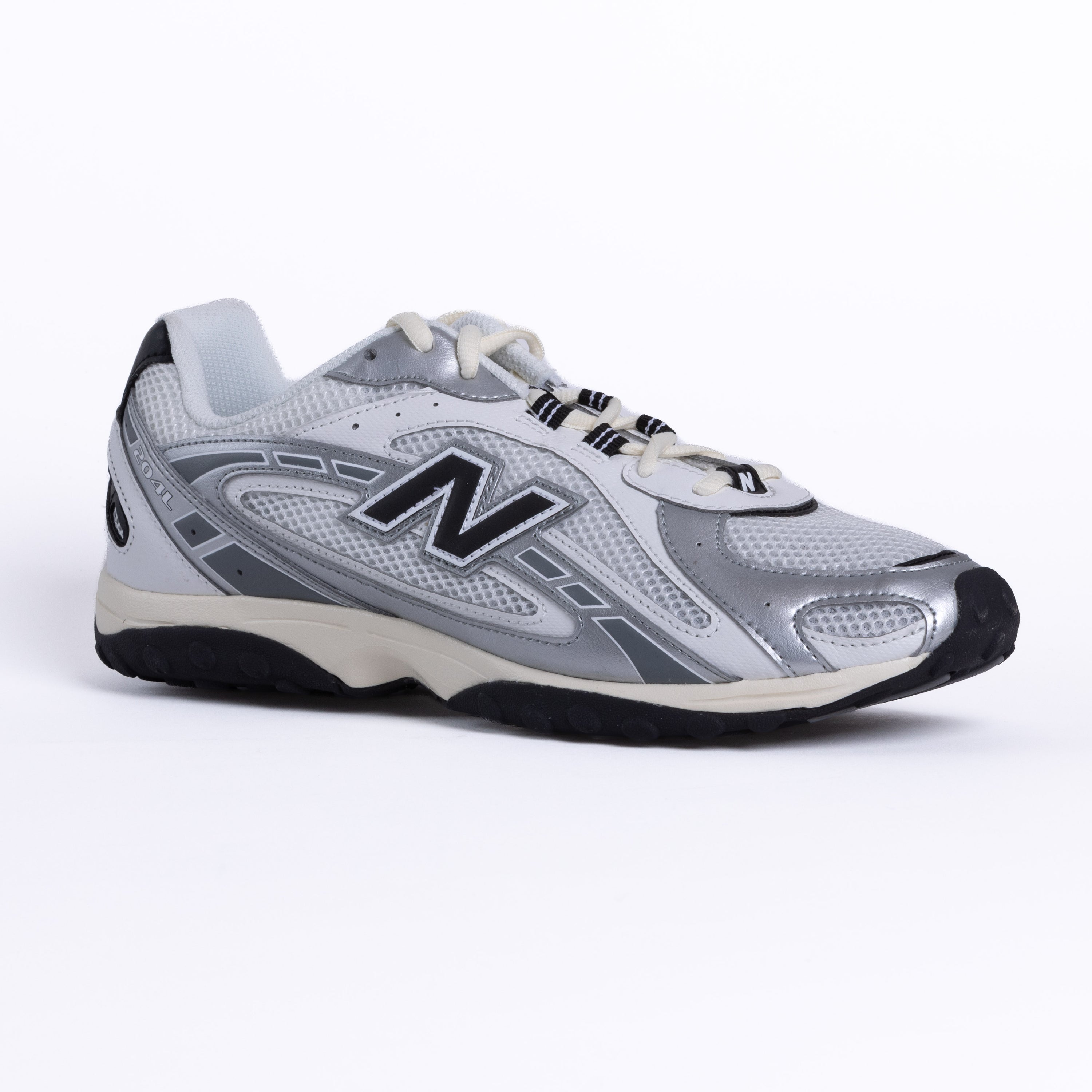 New Balance 204 - Silver Metalllic