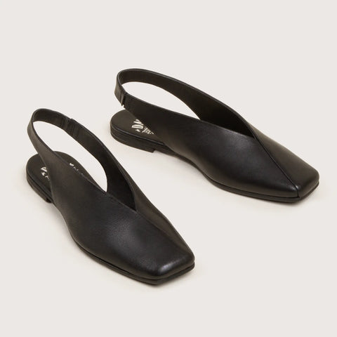 
  
	
    
	
    Parker - Black
