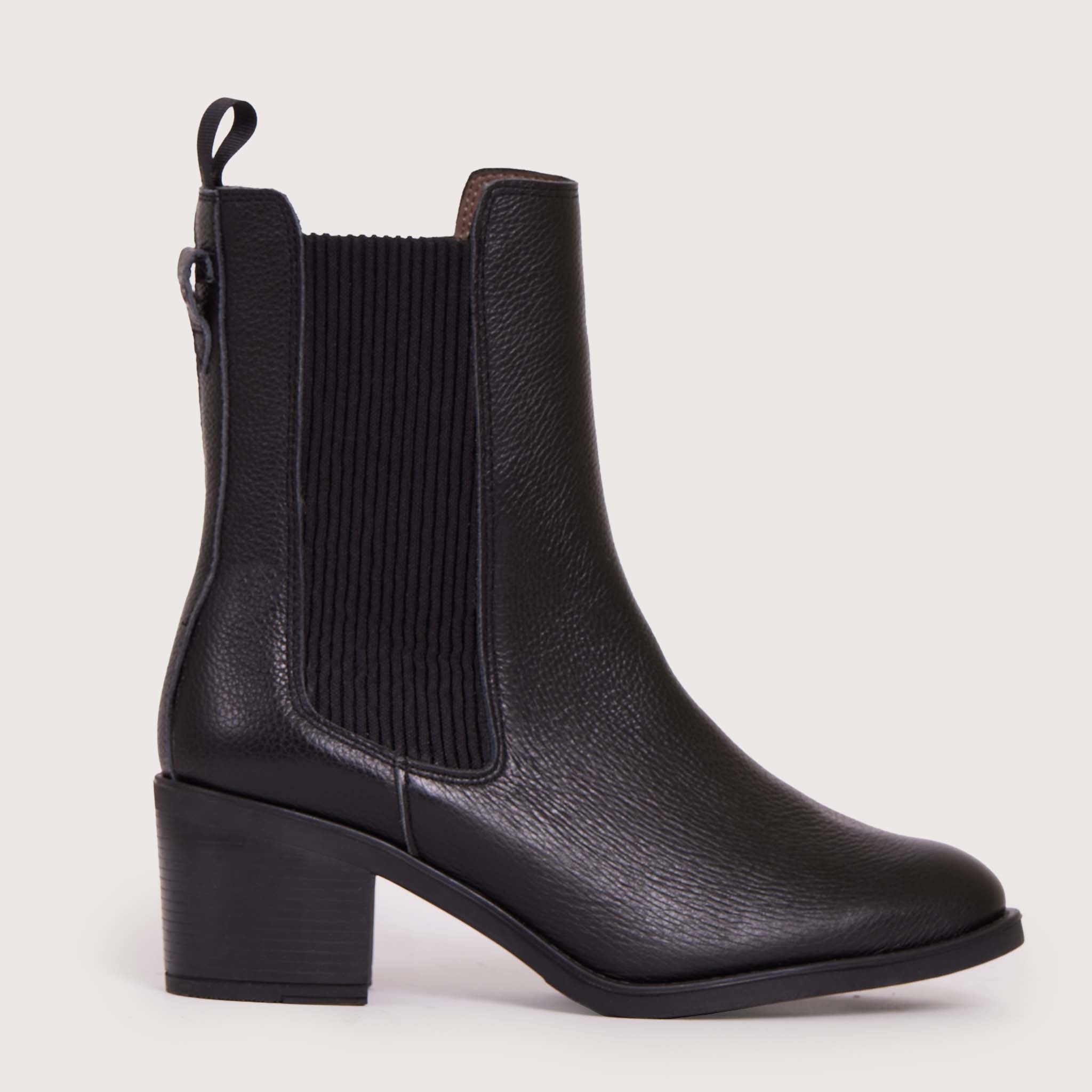 Pierce- Black