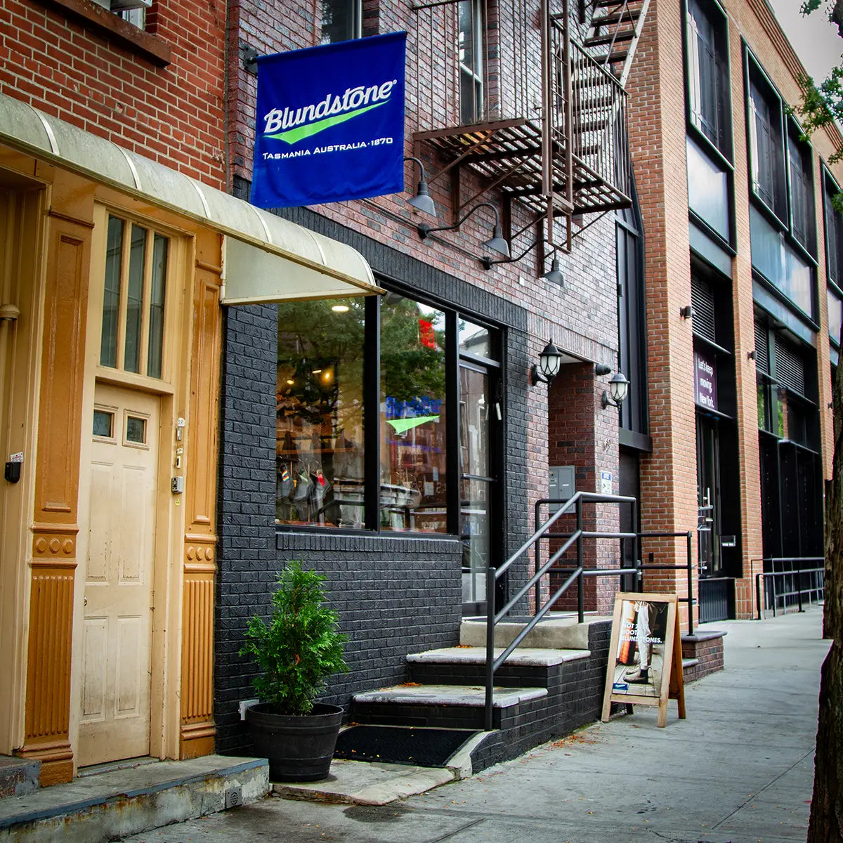 Stores_Blundstone_Williamsburg.webp