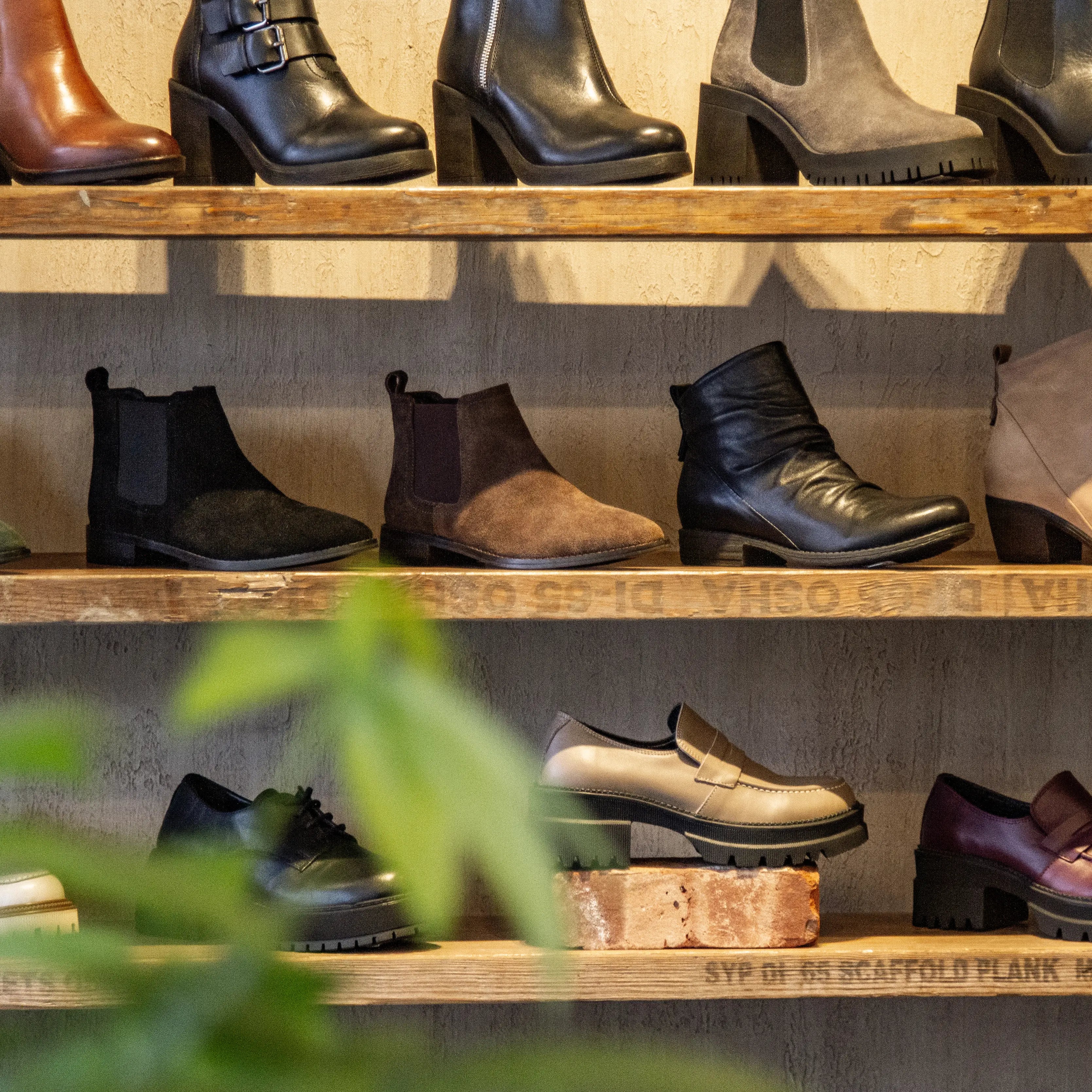 Stores_DNA_SmithSt.webp