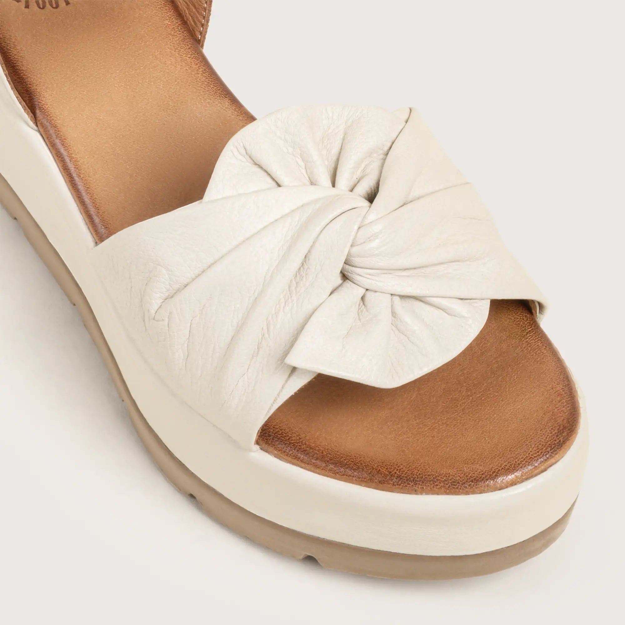 Torry - Cream