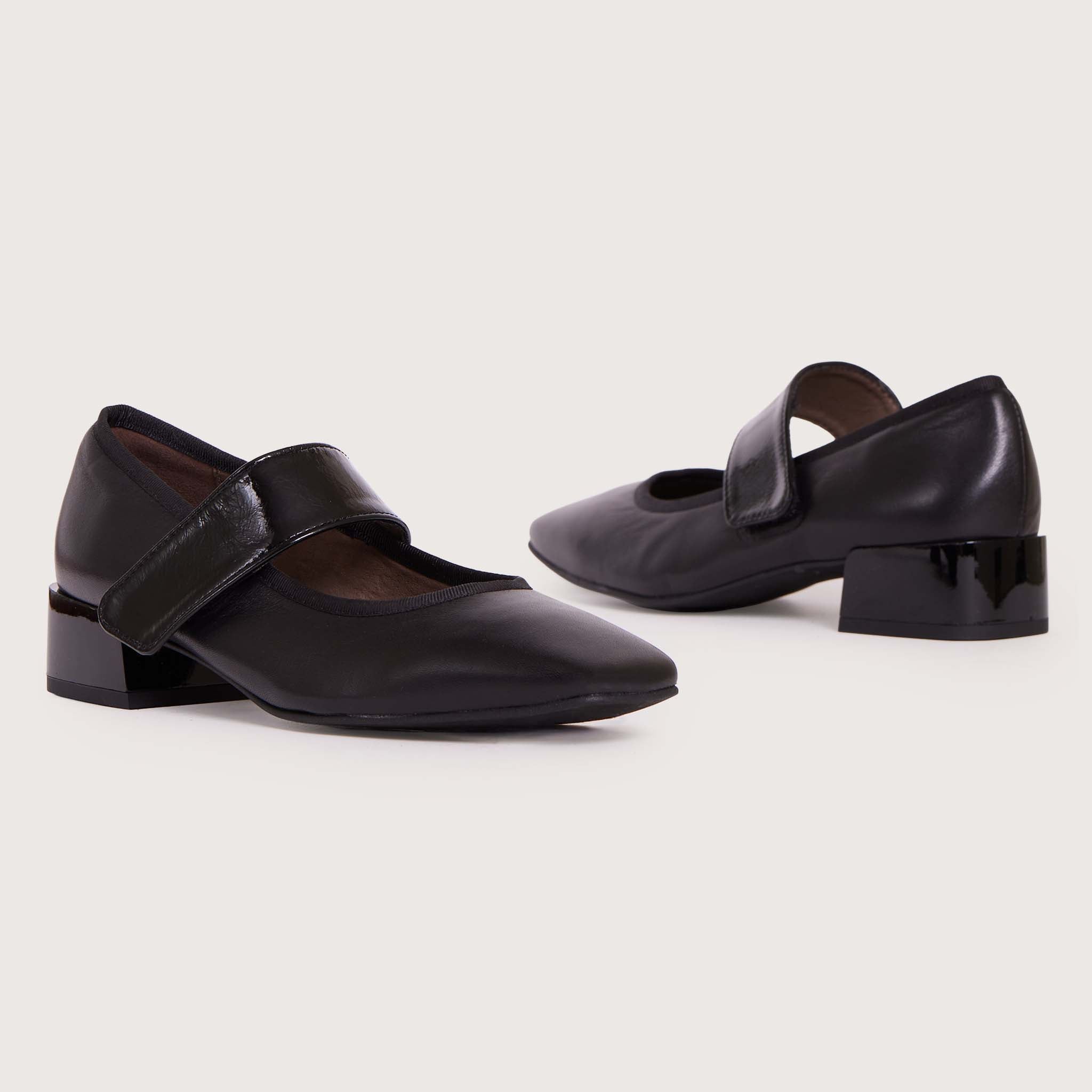 Trinity - Black/Black