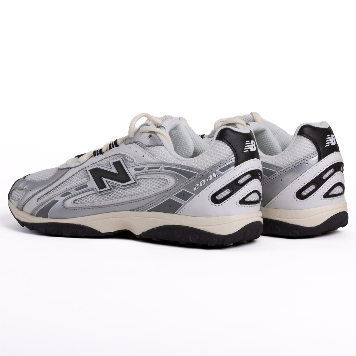 New Balance 204 - Silver Metalllic