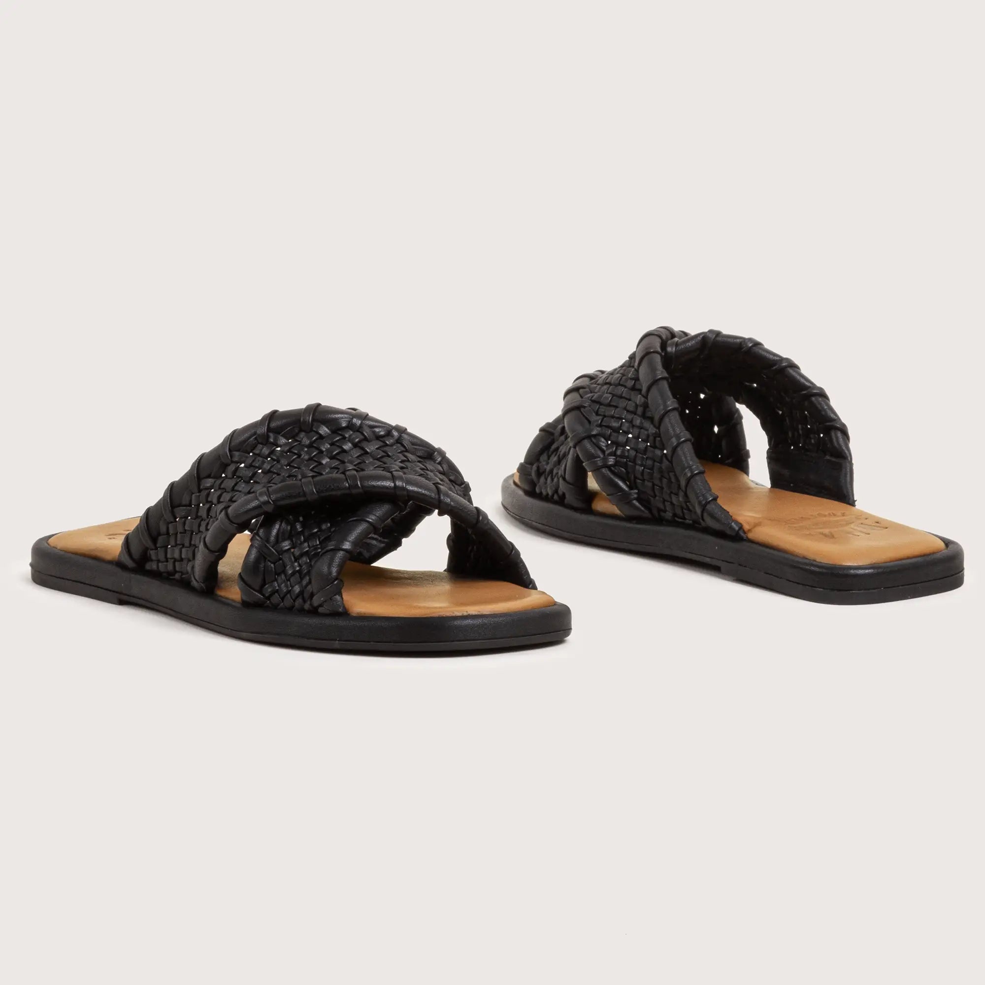 Woodruff - Black