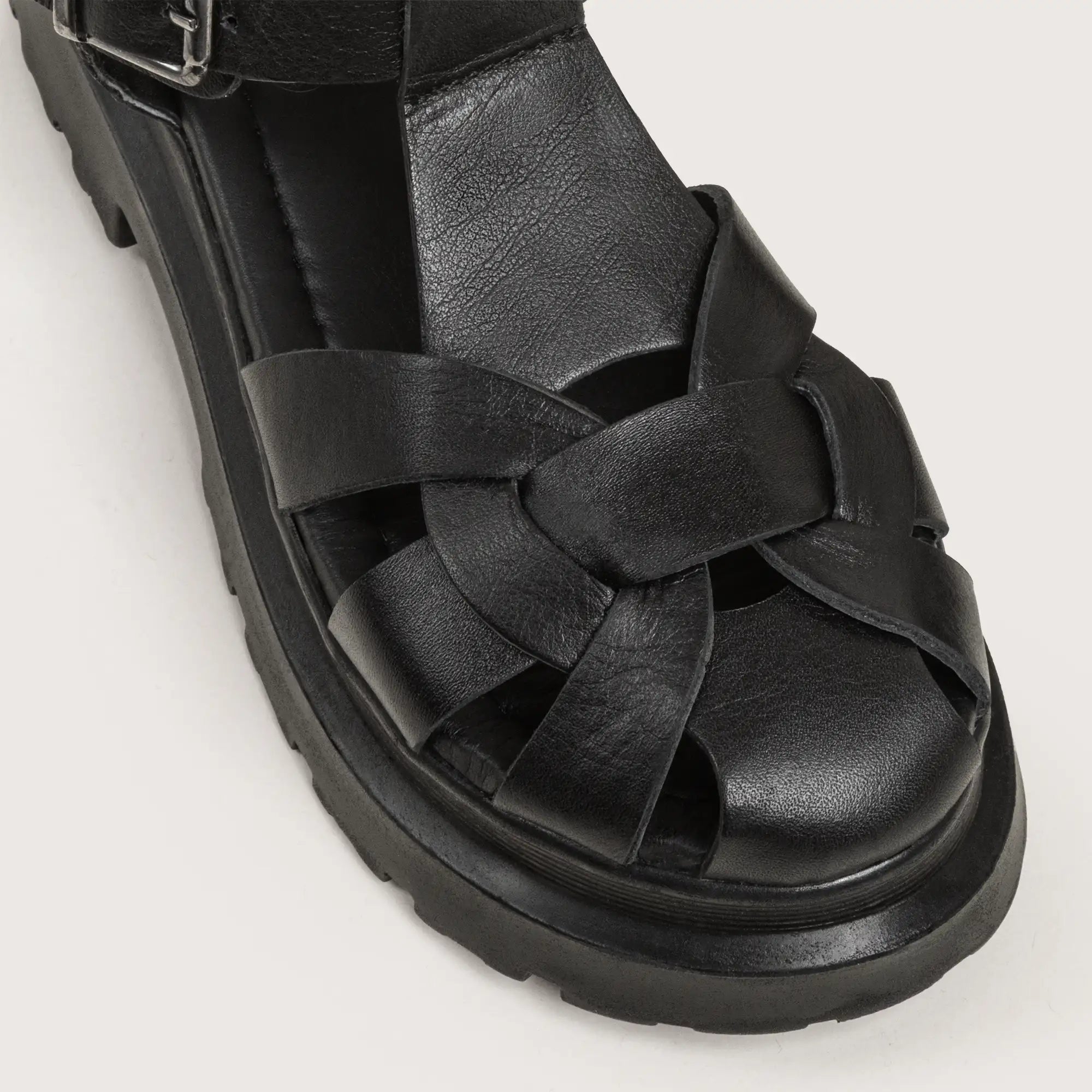 Yates - Black