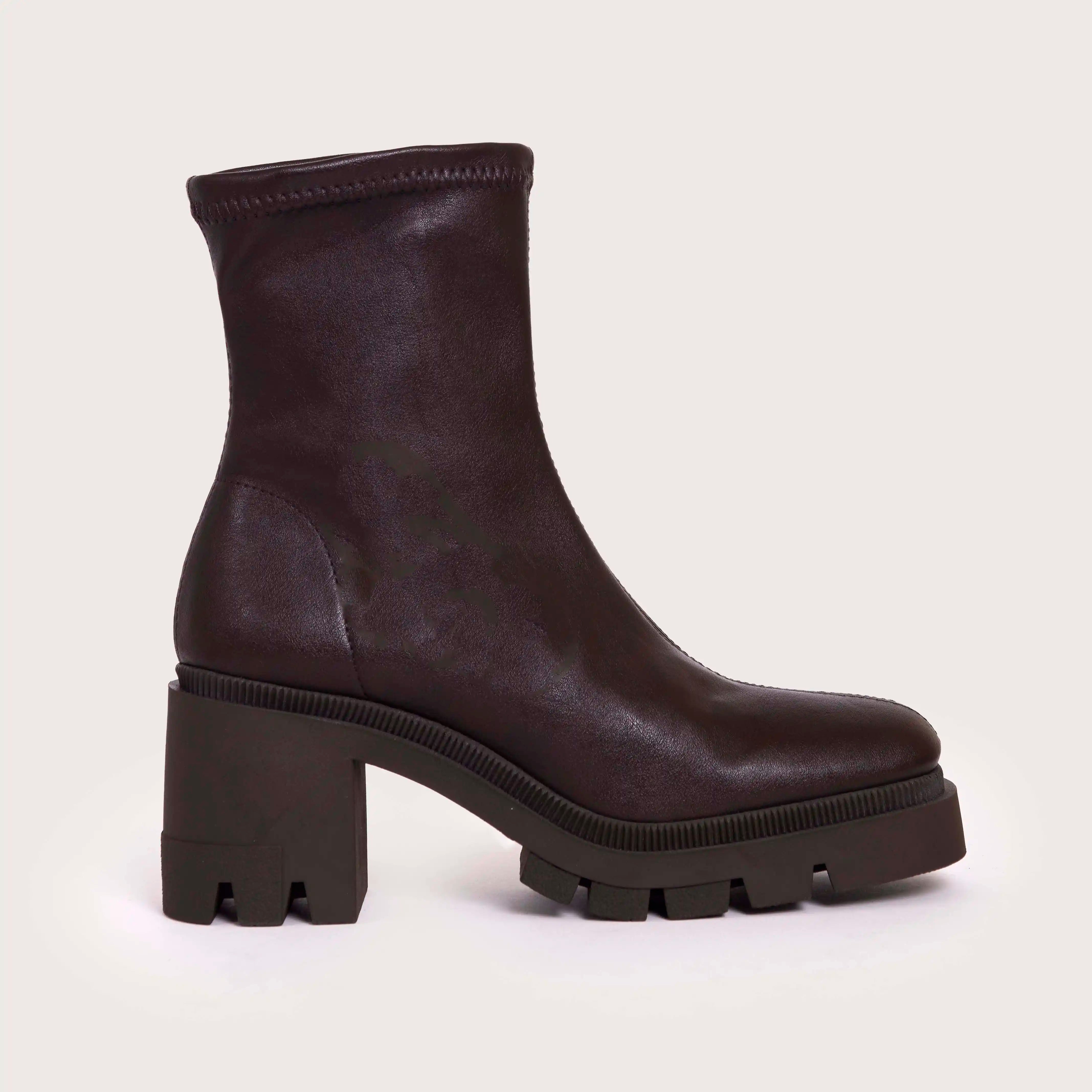 Flint - Brown Leather