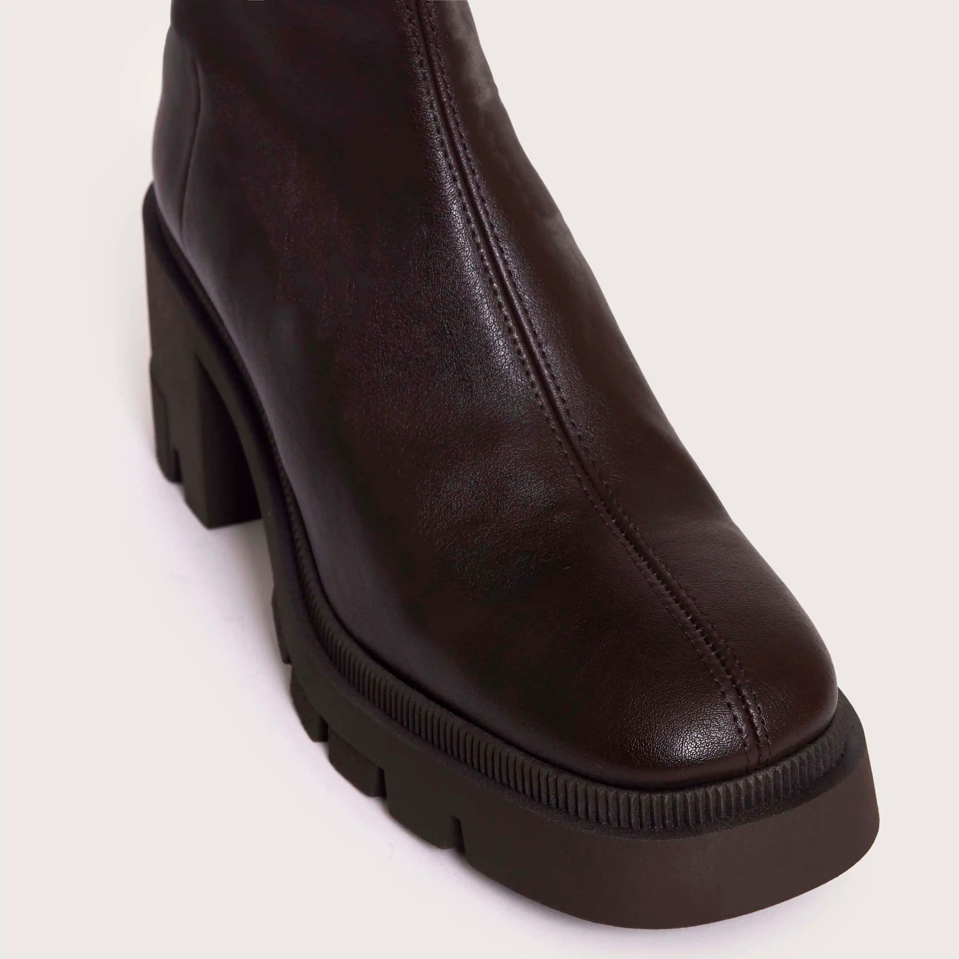 Flint - Brown Leather