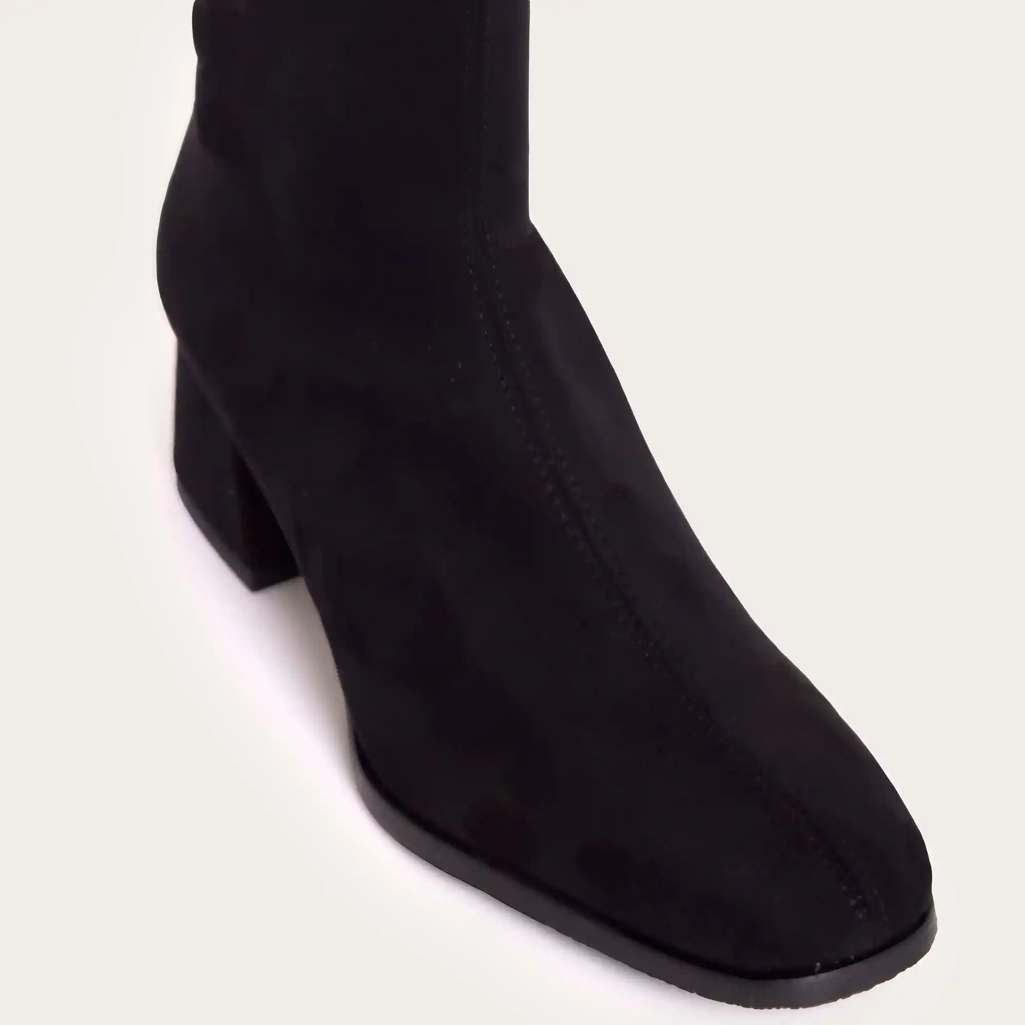 Martha - Black Suede